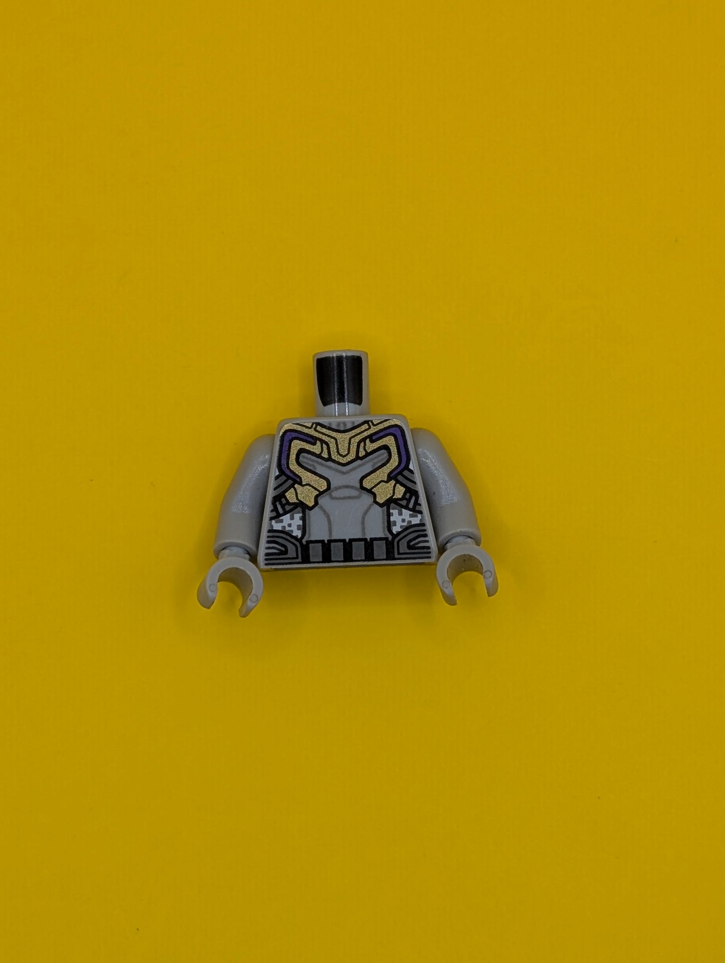 Torso Gold and Silver Armor with Utility Belt Pattern / Light Bluish Gray Arms / Light Bluish Gray Hands 973pb1954c01 Lego