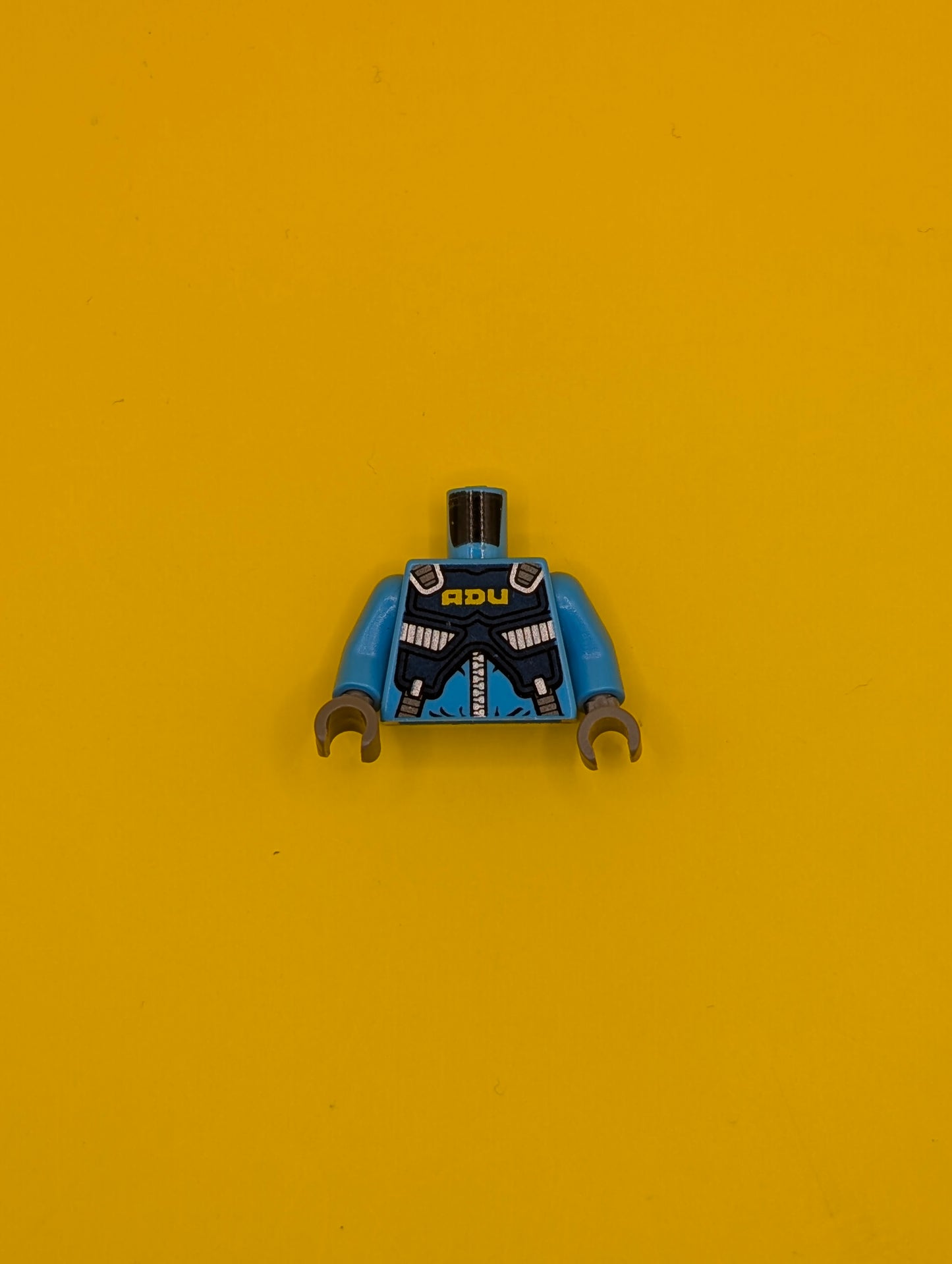 973pb0903c01 Torso Alien Conquest ADU Soldier with Protection Vest Pattern / Dark Azure Arms / Dark Bluish Gray Hands Lego Part
