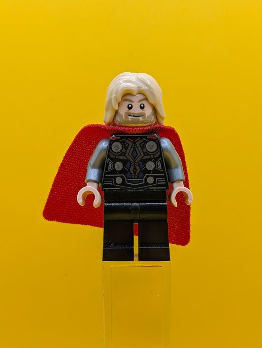 Thor sh0915 Spongy Cape with Single Hole, Black Legs, Bushy Hair Marvel Lego Minifigure