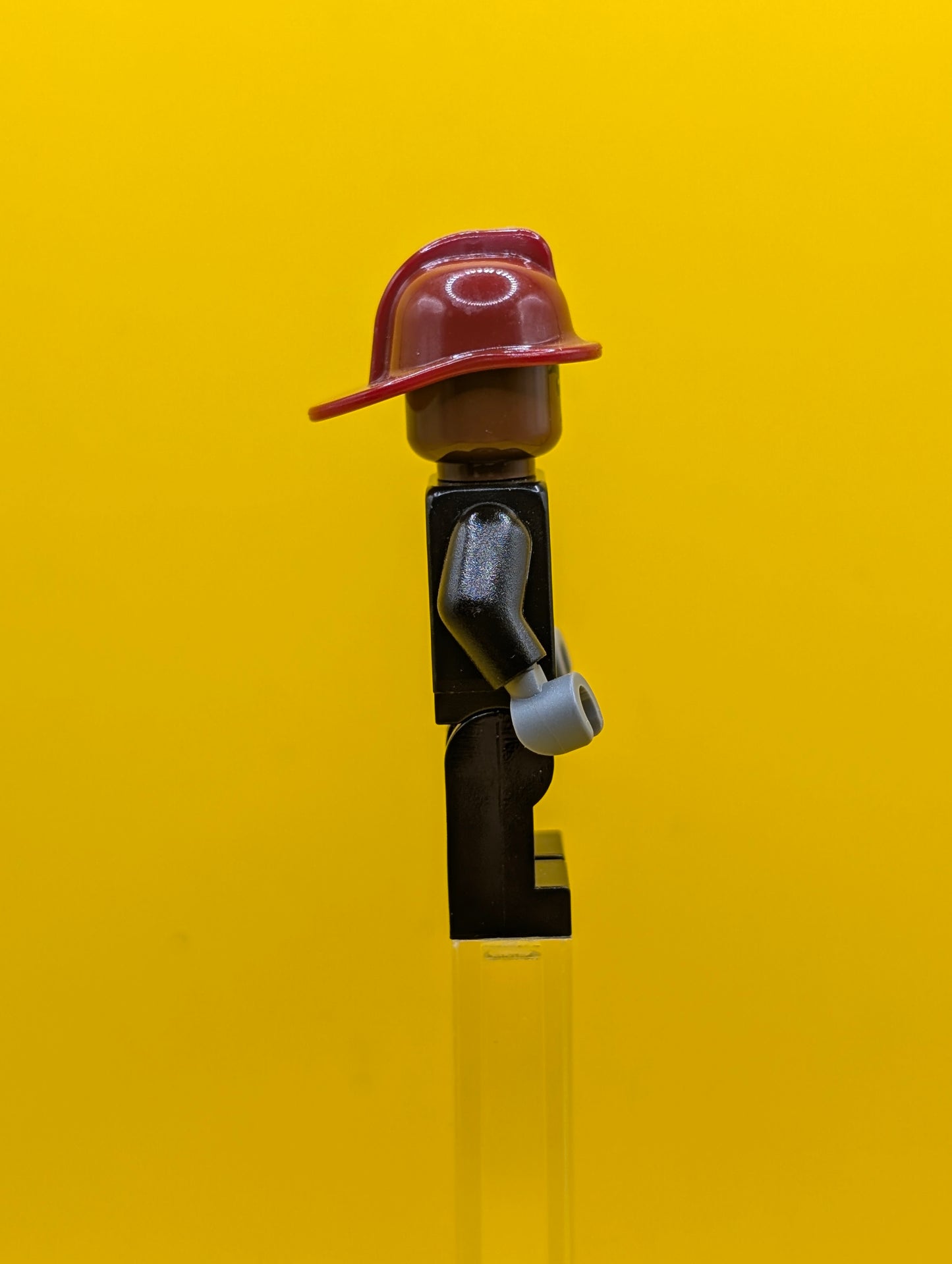 Firefighter sh0579 Dark Red Fire Helmet, Reddish Brown Head, Reflective Stripes Marvel Lego Minifigure