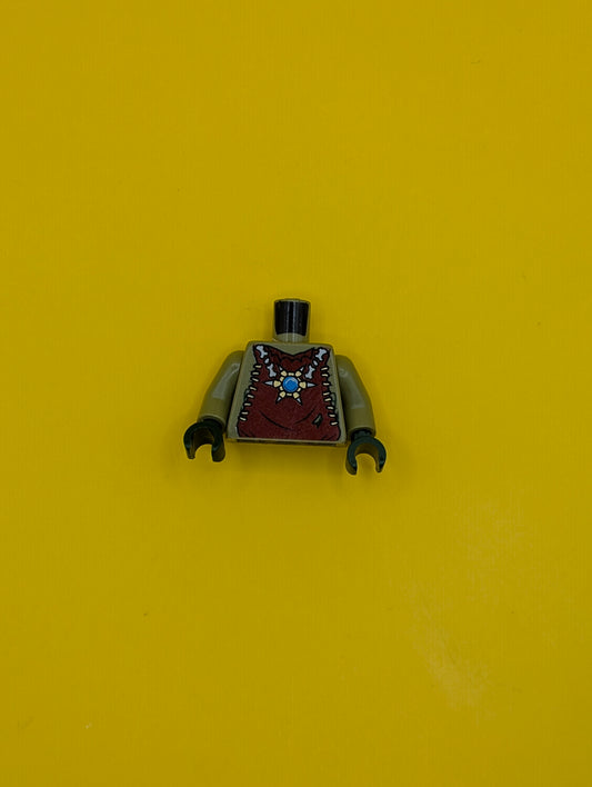 973pb1356c01 Torso Dark Red Vest with Star Shaped Necklace with Blue Round Jewel (Chi), Back with Gold Crocodile Jaws Pattern / Olive Green Arms / Dark Green Hands Lego Part