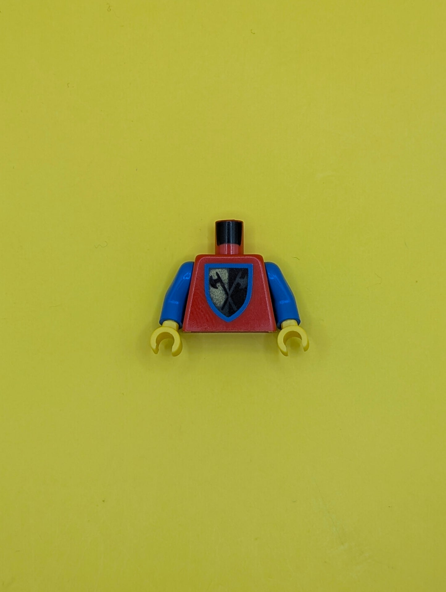 973p42c01 Torso Castle Crusaders Crossed Axe Shield Pattern / Blue Arms / Yellow Hands Lego Part