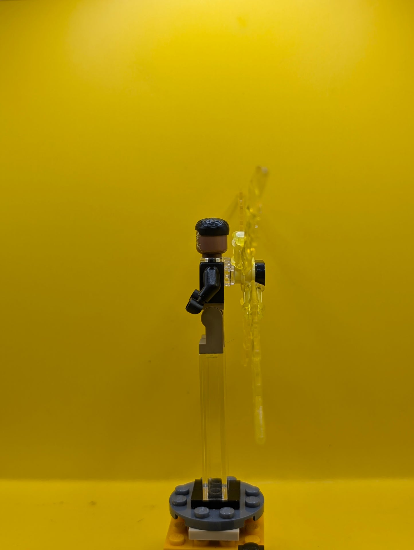 Electro sh0891 Black and Dark Tan Outfit, Medium Brown Head, Large Electricity Wings Marvel Lego Minifigure