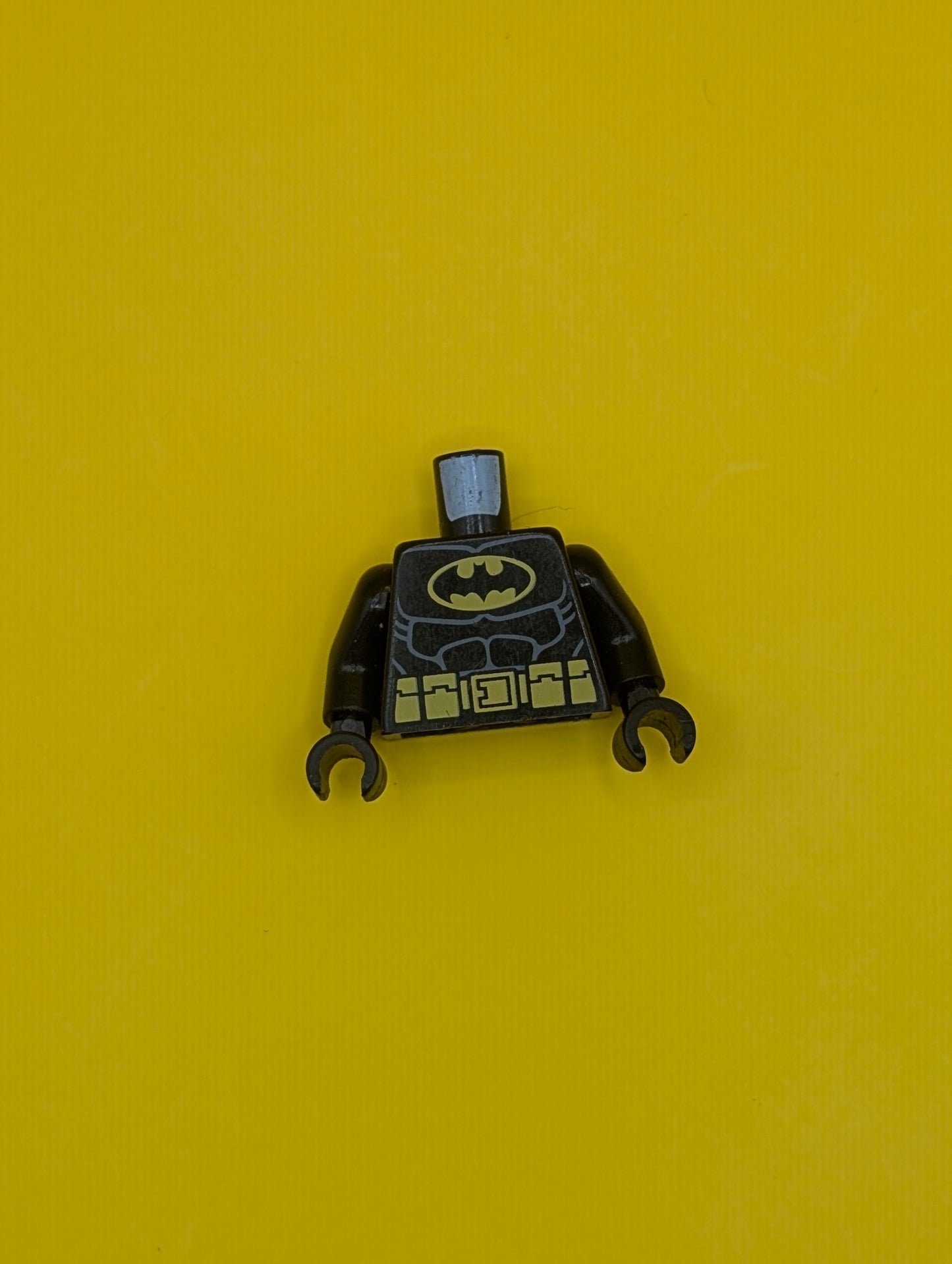 Torso Batman Suit with Bat in Yellow Oval Logo, Utility Belt with Pouches, Dark Bluish Gray Muscles Outline Pattern / Black Arms / Black Hands 973pb0982c01 Lego