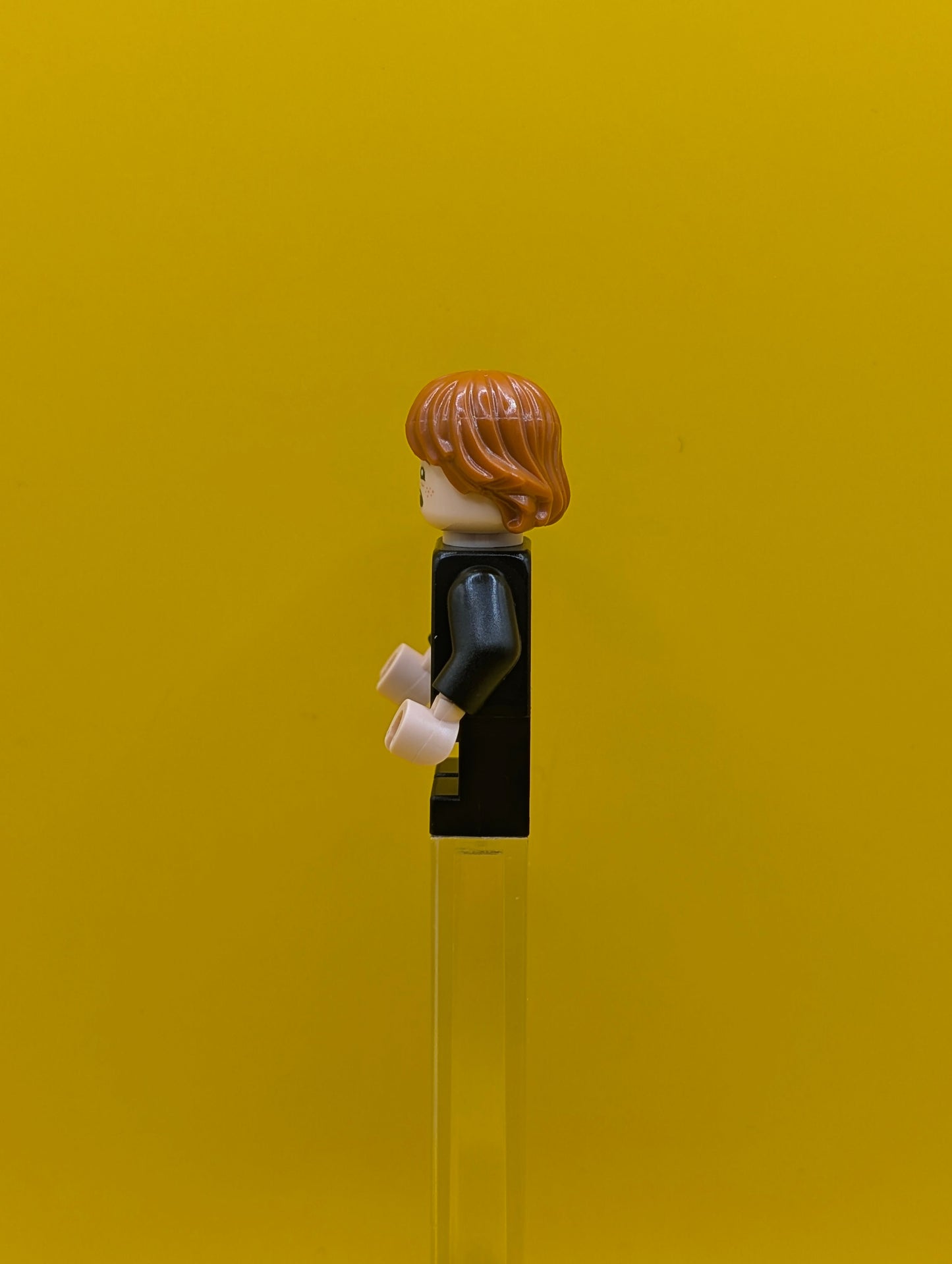Ron Weasley hp283 Gryffindor Robe, Sweater, Shirt and Tie, Black Short Legs Harry Potter Lego Minifigure