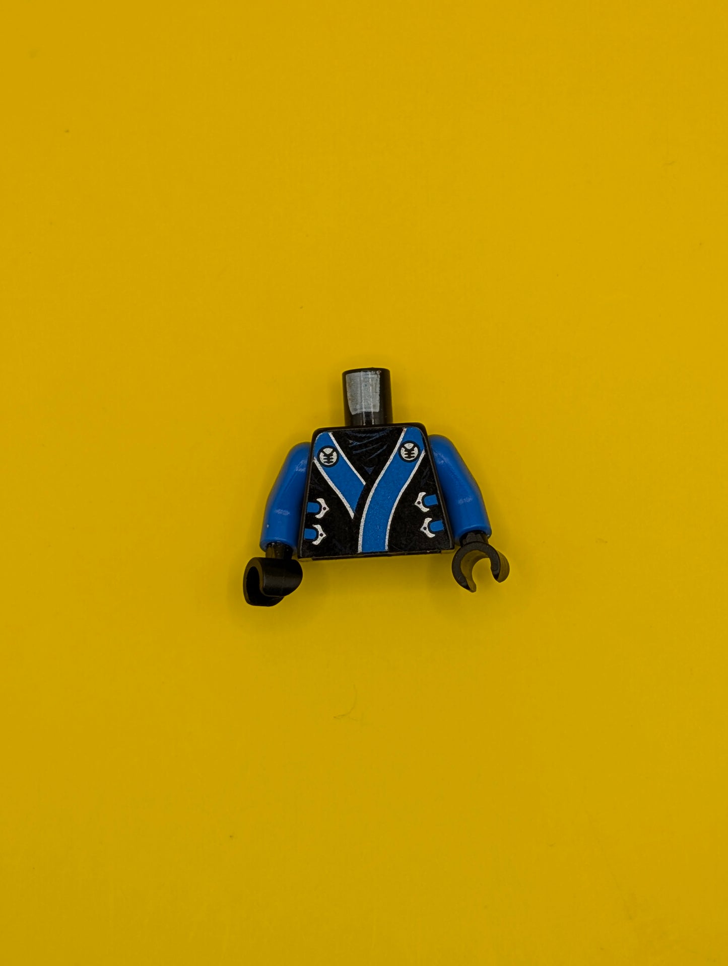 Torso Ninjago Robe with Blue and Silver Sash Pattern / Blue Arms / Black Hands 973pb1385c01 Lego