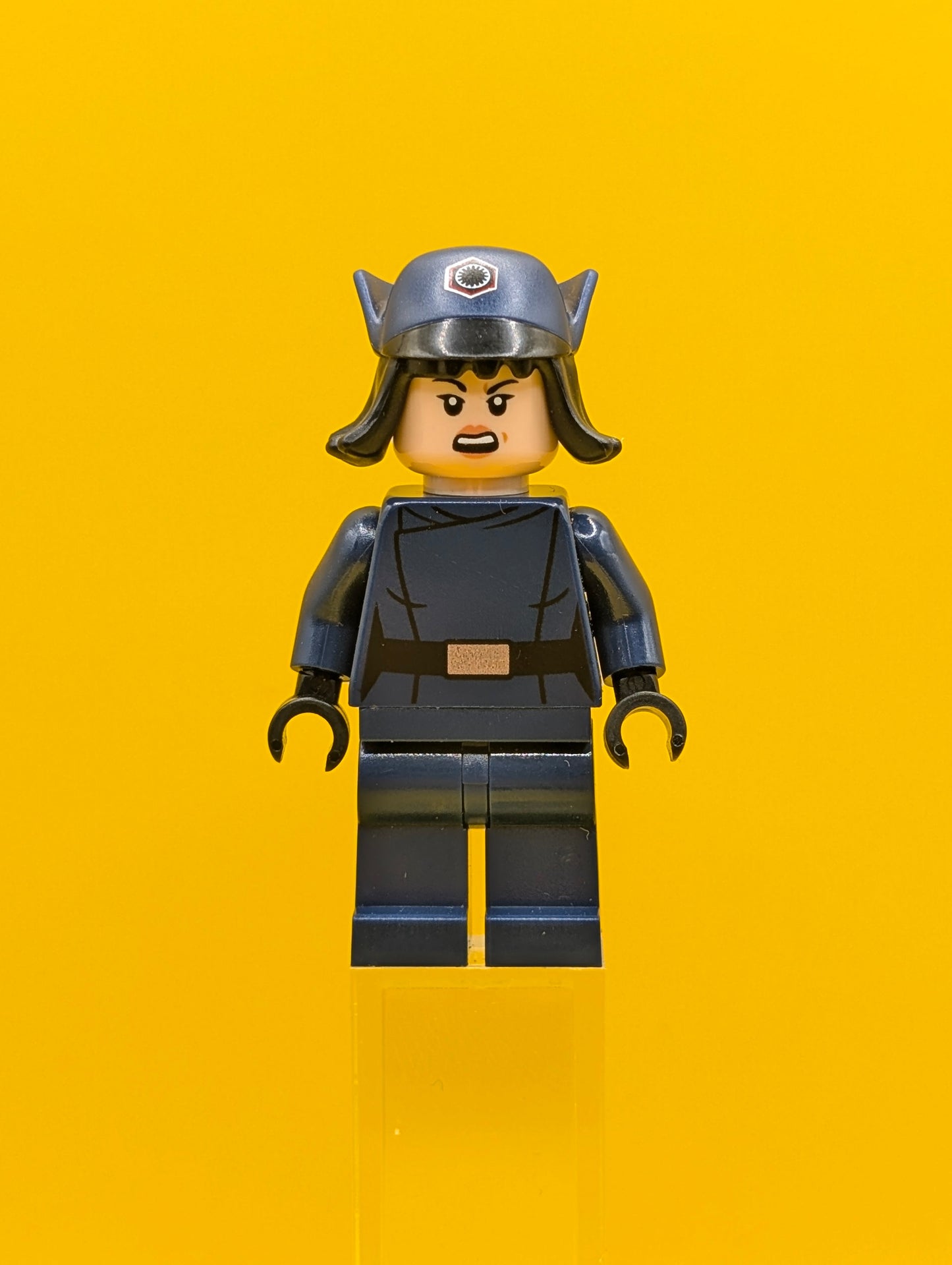 Rose Tico sw0901 First Order Officer Disguise Star Wars Minifigure Lego
