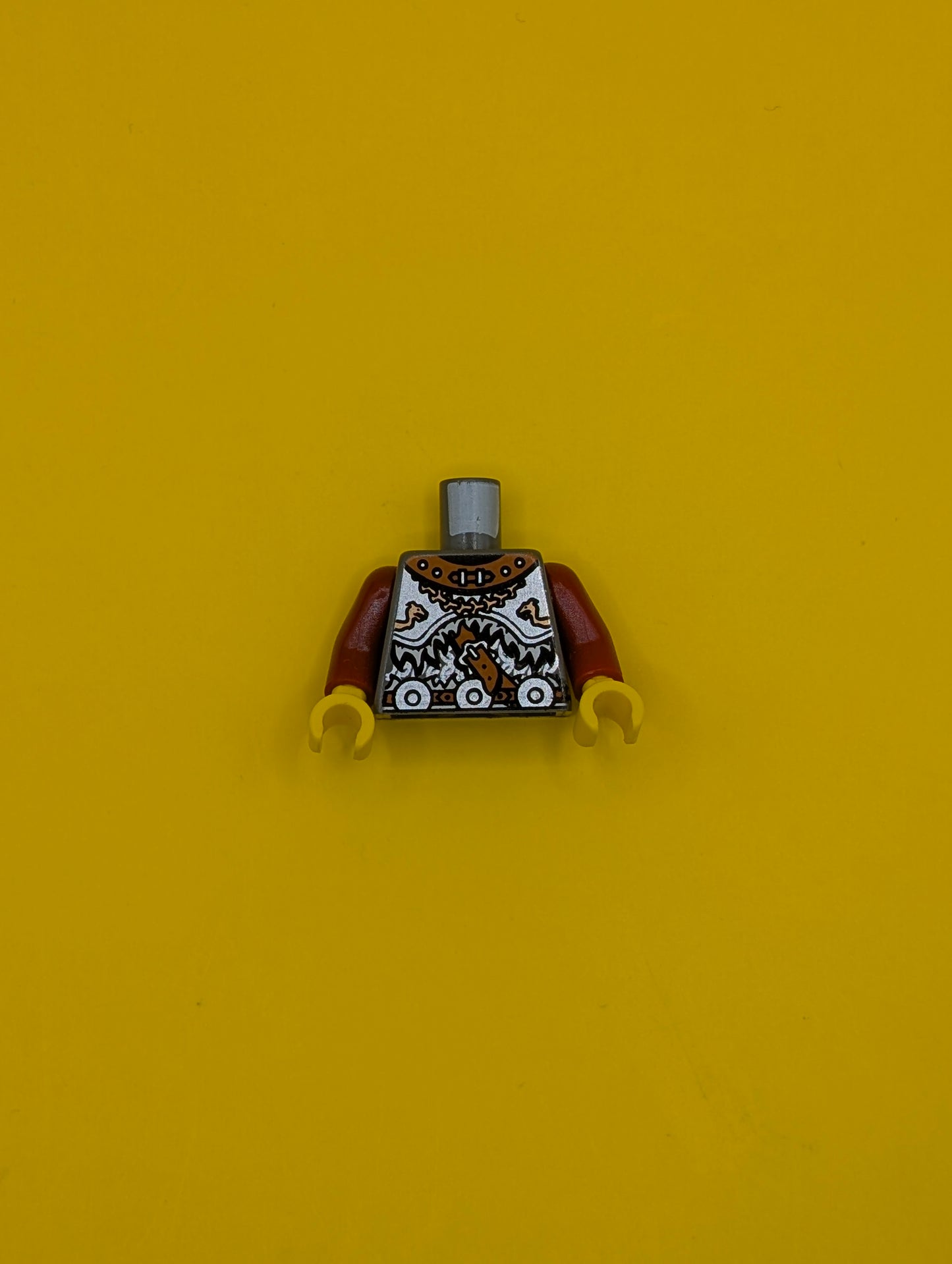 973pb0375c01 Torso Viking Armor with Leather Collar and 3 Waist Disks Pattern / Dark Red Arms / Yellow Hands Lego Part