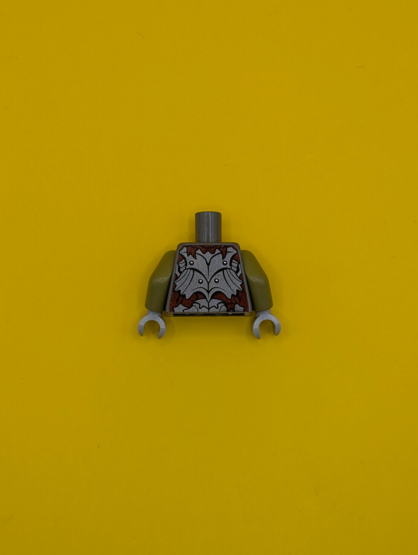 973pb1147c01 Torso LotR Crude Plate Mail Armor and Dark Red Shirt Tattered Pattern (Moria Orc) / Olive Green Arms / Dark Bluish Gray Hands Lego Part