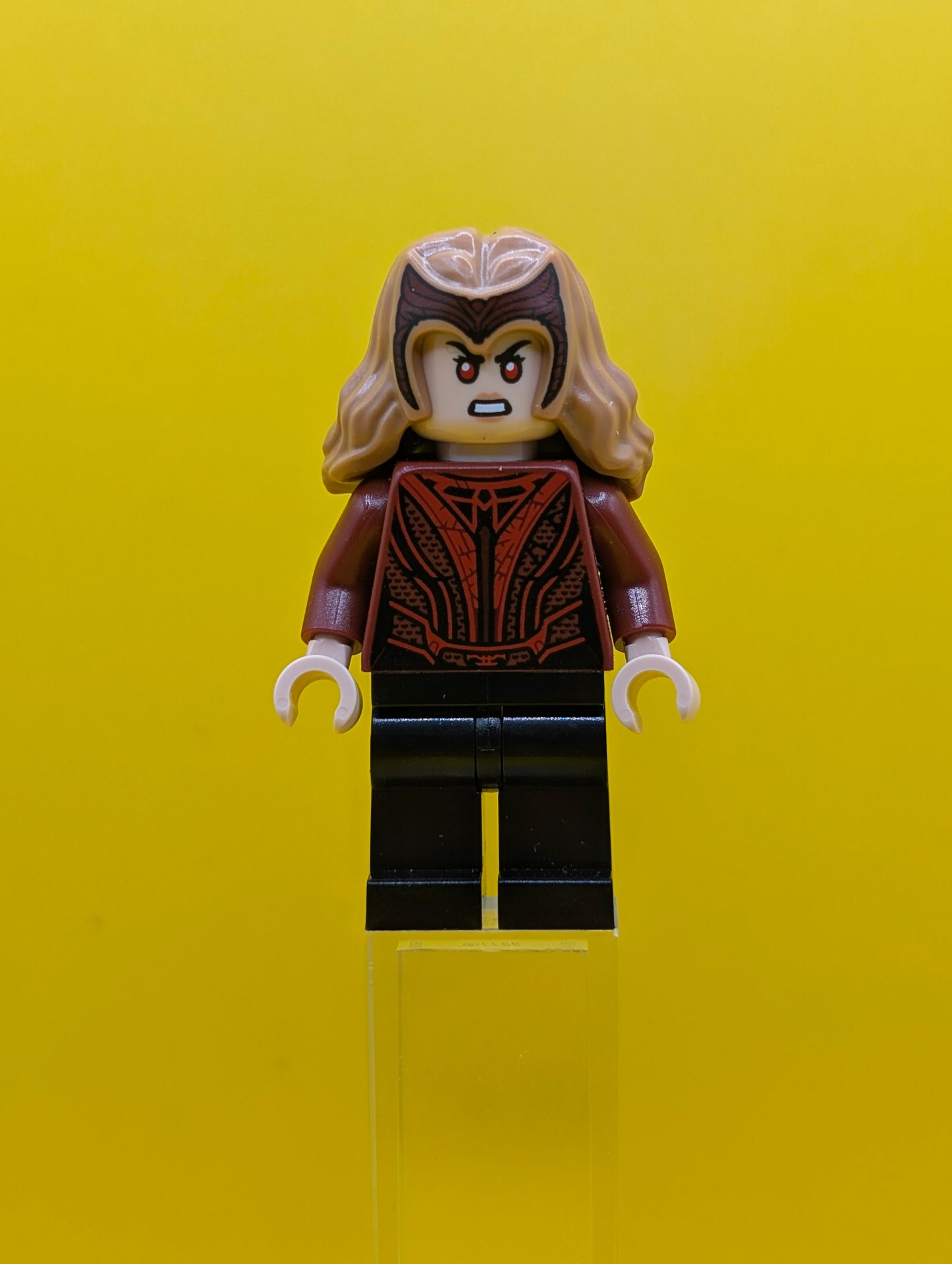 The Scarlet Witch (Wanda Maximoff) sh0831 Plain Legs, Medium Nougat Hair with Tiara Marvel Lego Minifigure