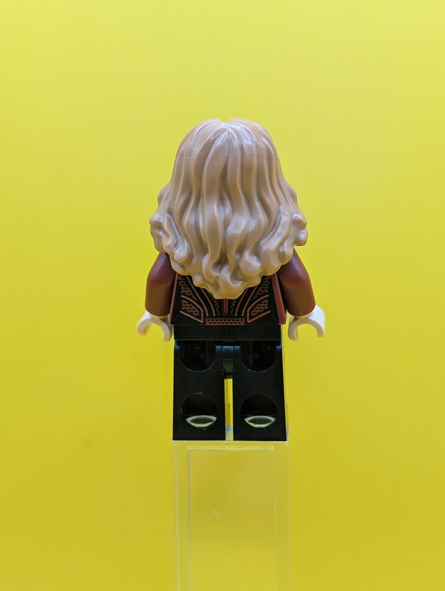 The Scarlet Witch (Wanda Maximoff) sh0831 Plain Legs, Medium Nougat Hair with Tiara Marvel Lego Minifigure