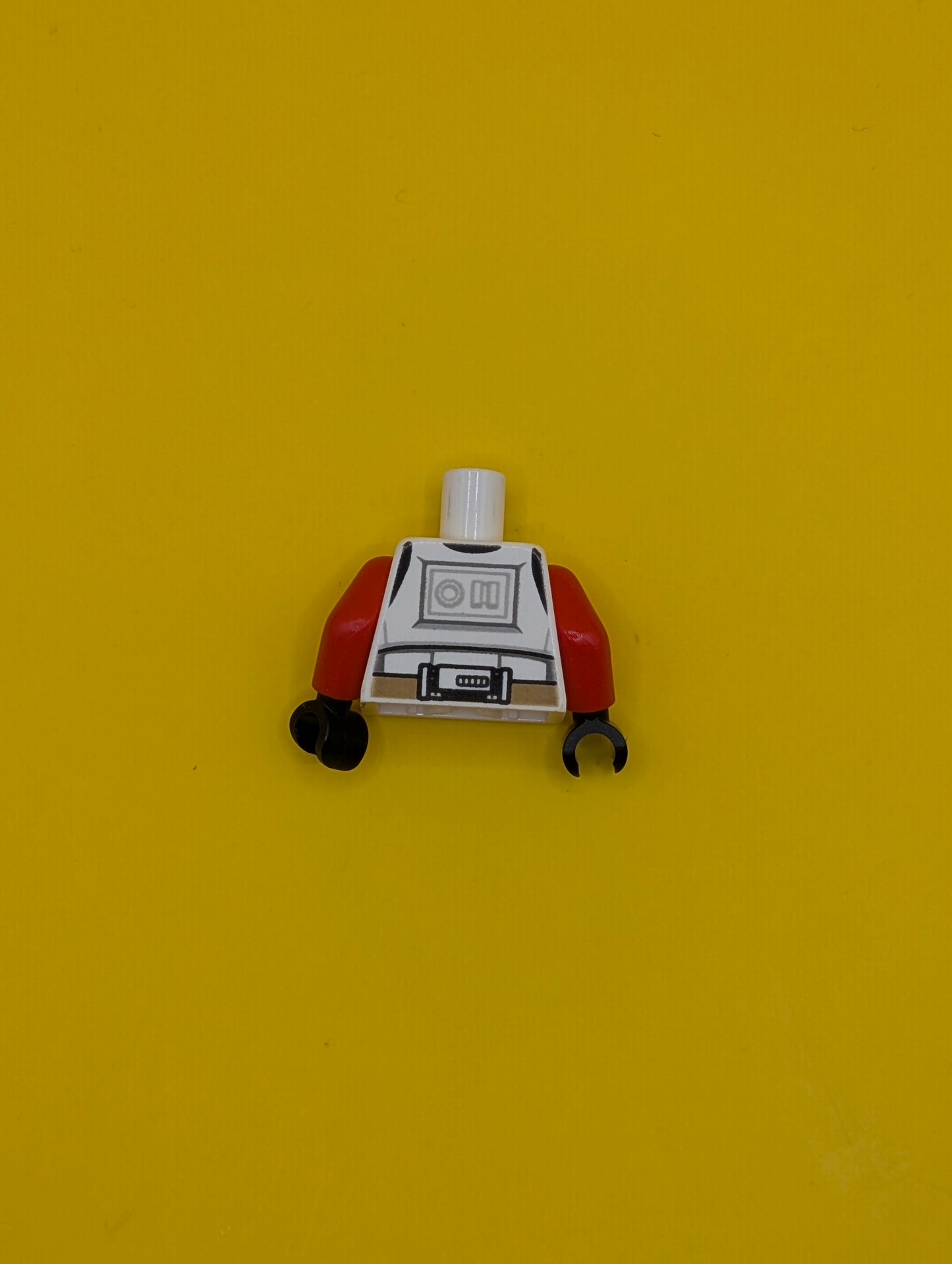 973pb2203c01 Torso SW Armor Stormtrooper, Detailed Armor with Red Marking without Shoulder Belts Pattern / Red Arms / Black Hands Lego Part