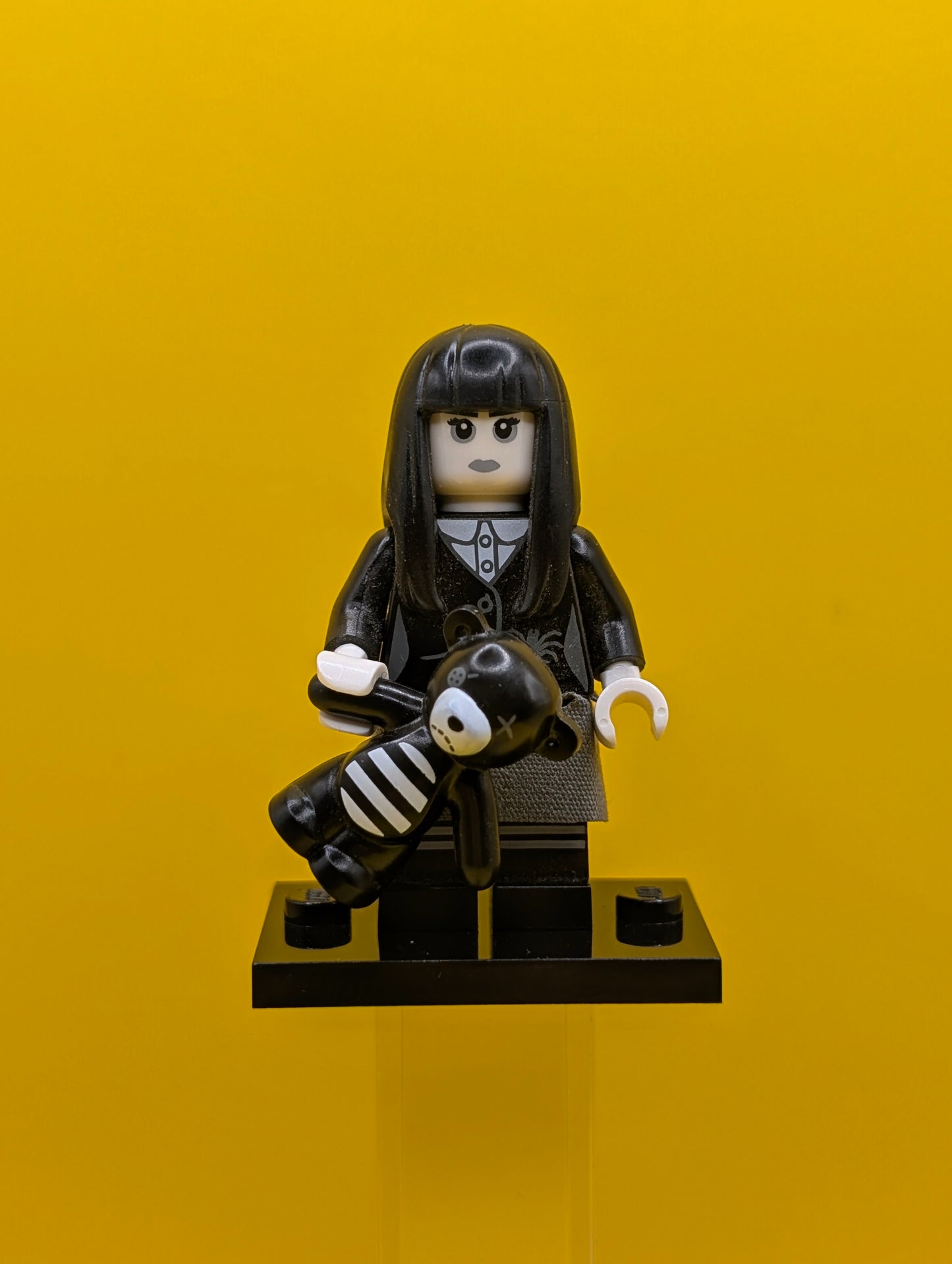 Spooky Girl col12-16 Series 12 (Complete Set with Stand and Accessories) Cmf Lego Minifigure