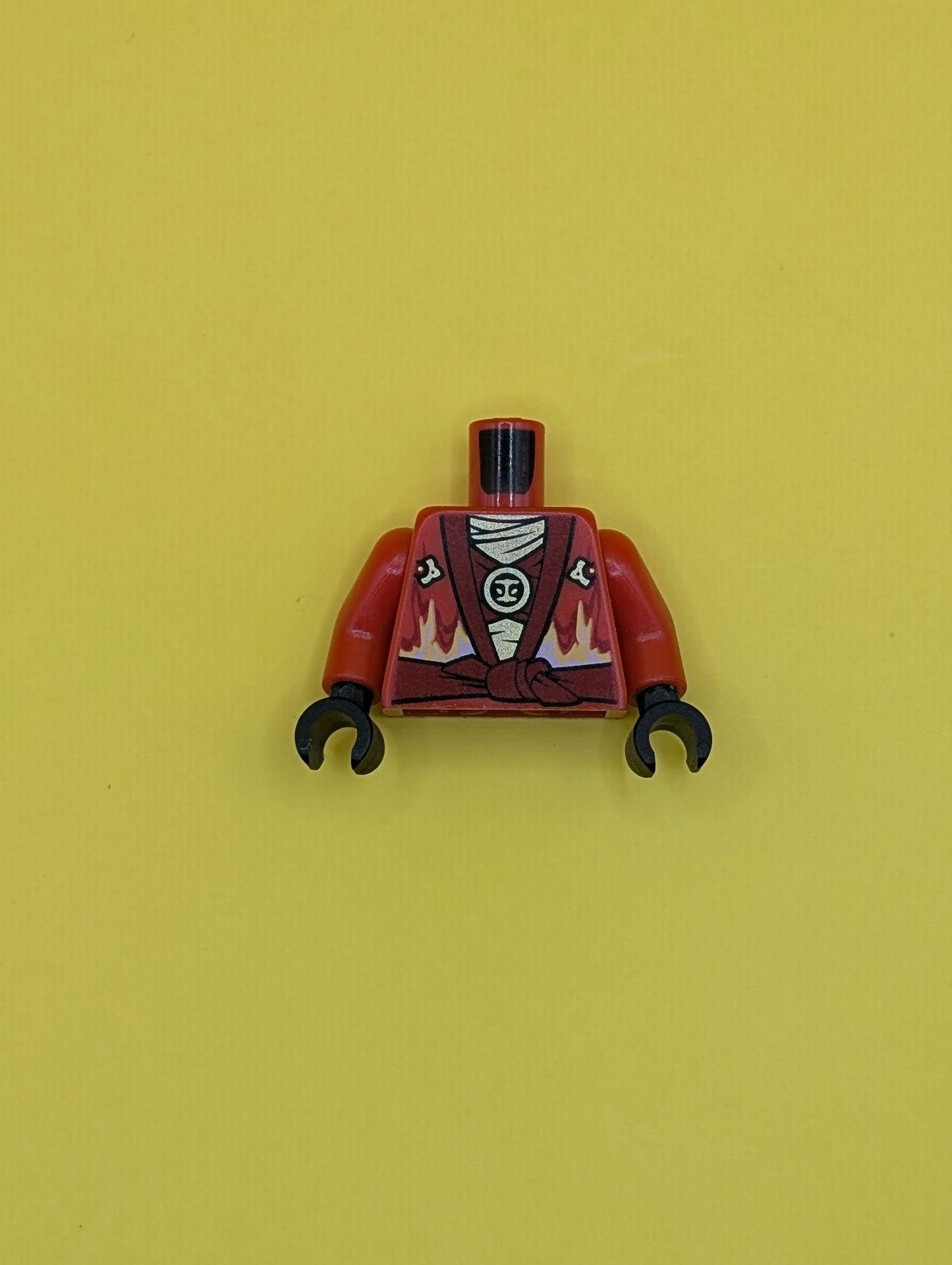 Torso Ninjago Robe with Dark Red Sash and Fire Power Emblem Pattern / Red Arms / Black Hands 973pb1575c01 Lego
