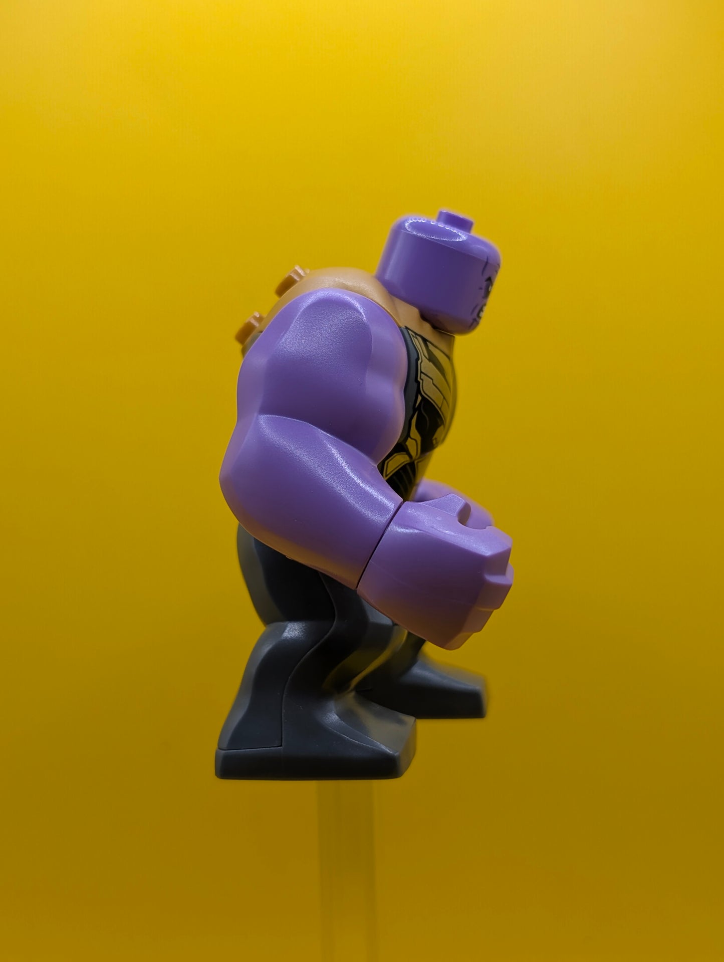 Thanos sh0896 Large Figure, Dark Bluish Gray Outfit with Gold Armor, Printed Legs, Angry Marvel Lego Minifigure