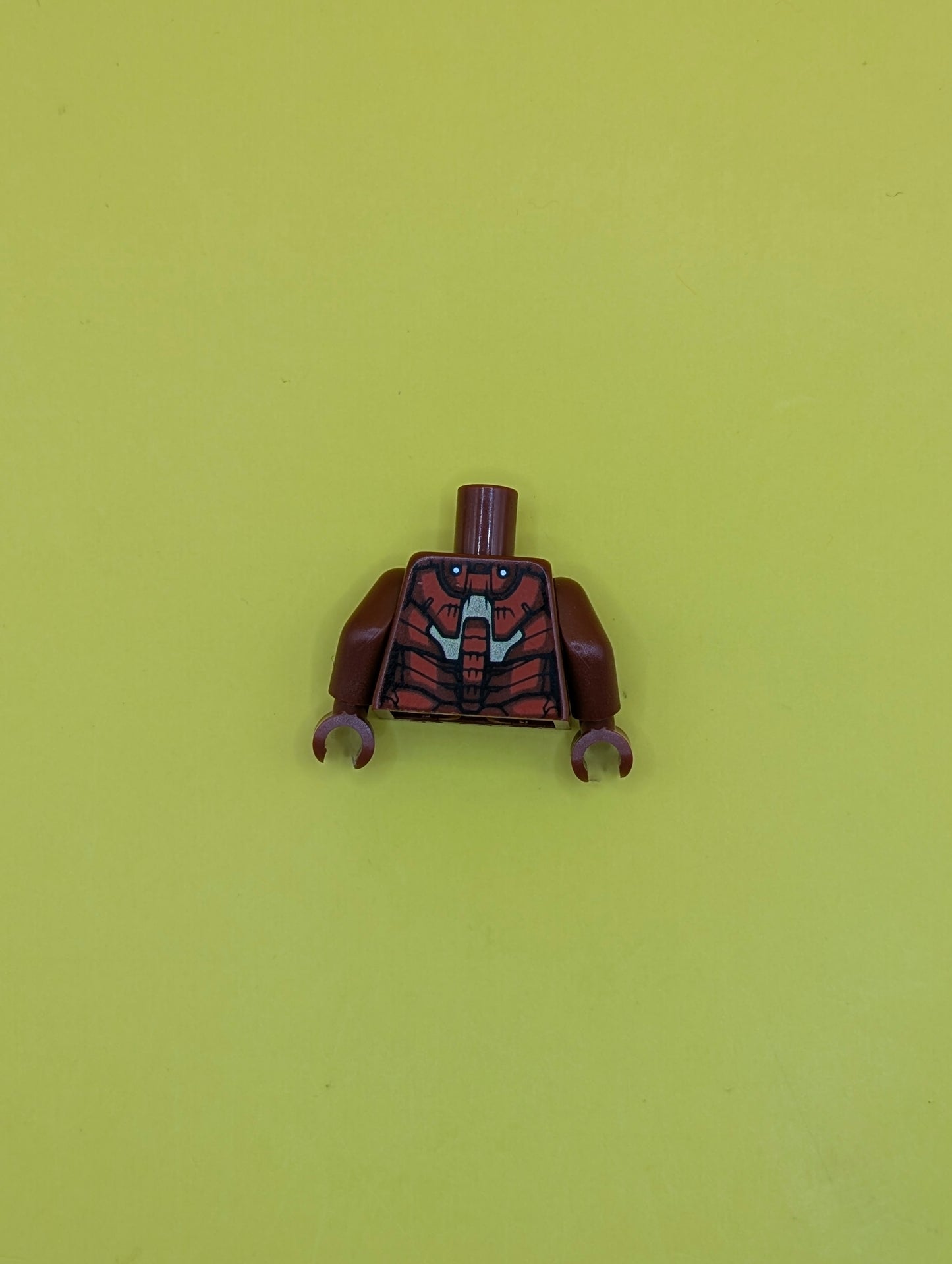973pb4389c01 Torso Armor with White Circle Arc Reactor, Red Panels, Gold Trim on Back Pattern (Iron Man Mark 3) / Dark Red Arms / Dark Red Hands Lego Part