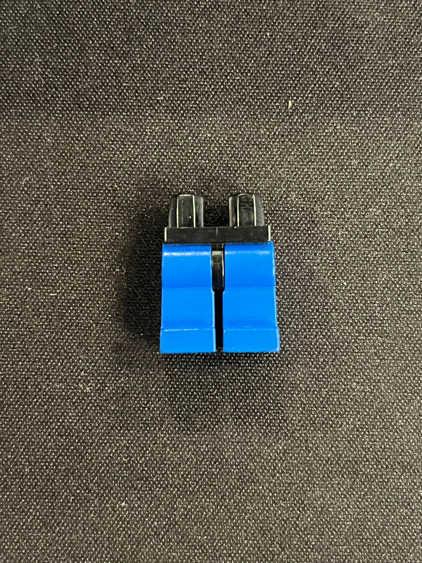 970c07 Hips and Blue Legs Lego Part