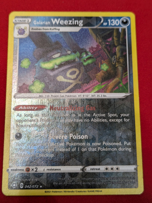 #042/072 Galarian Weezing Shining Fates