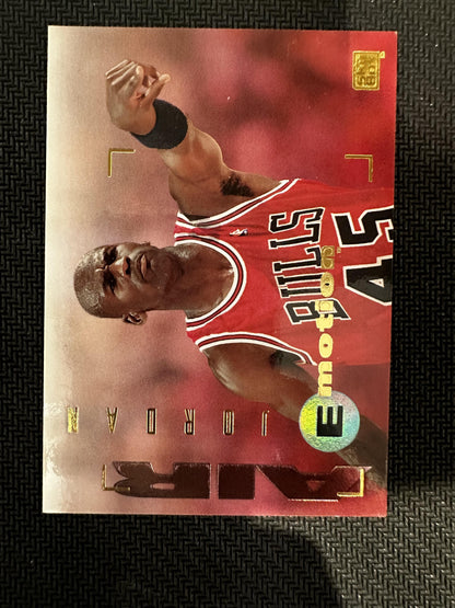 #100 Michael Jordan 1994-95 SkyBox E-Motion Chicago Bulls sports