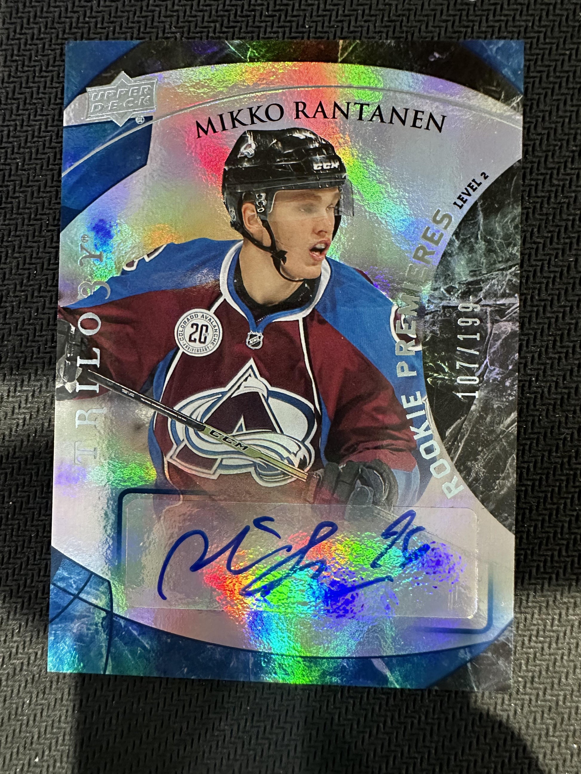 #16 Mikko Rantanen 2015-16 Upper Deck Trilogy Auto /199 Blue Rainbow Foil