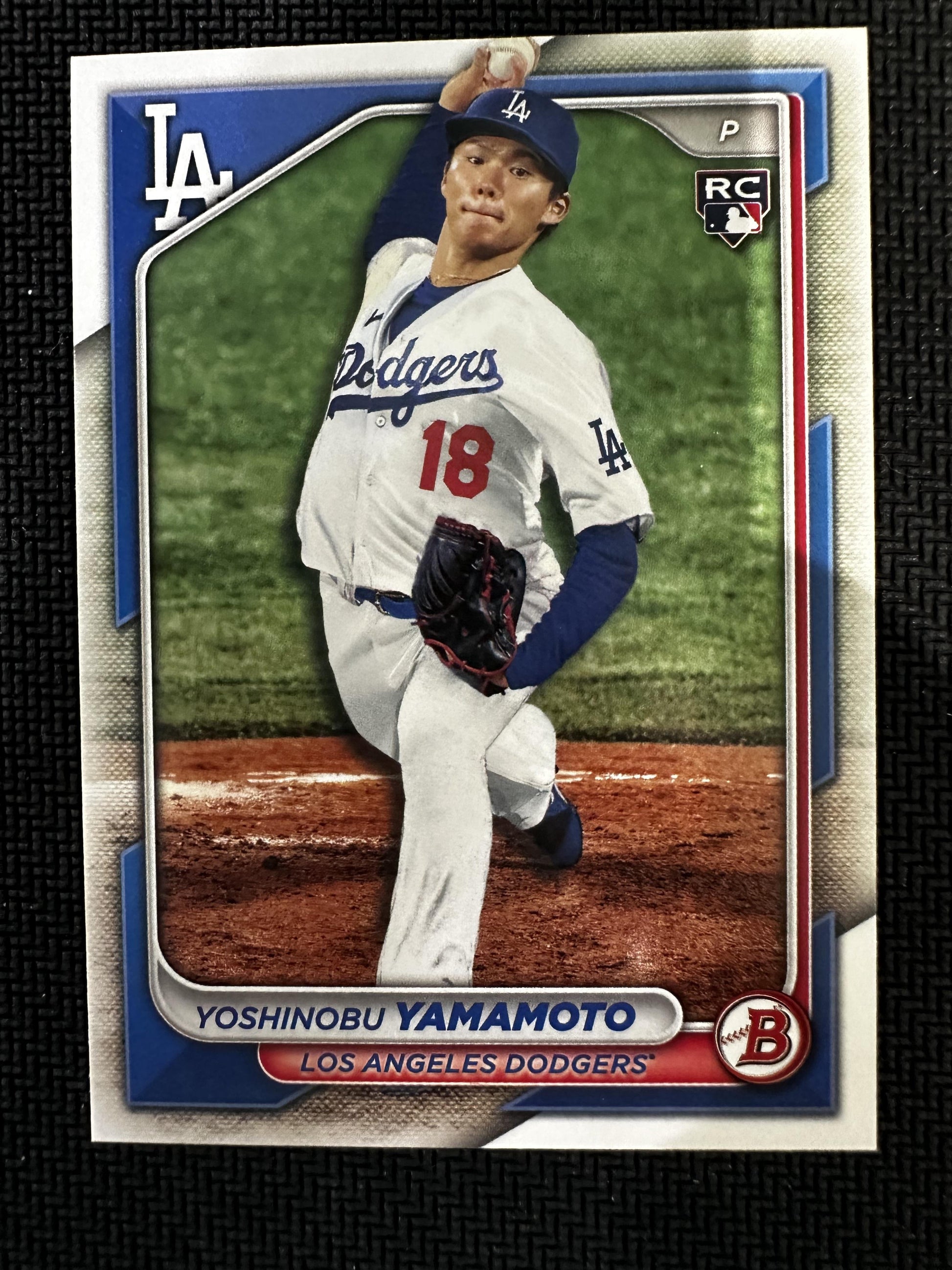 #36 Yoshinobu Yamamoto 2024 Bowman RC Rookie Los Angeles Dodgers sports