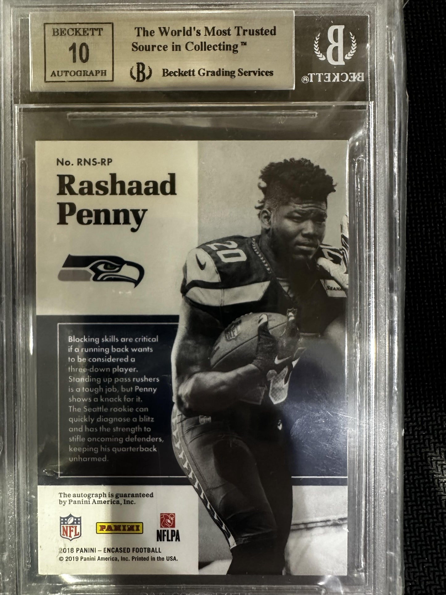 #110 Rashaad Penny 2018 Panini Encased Auto /25 9 Seattle Seahawks Sapphire