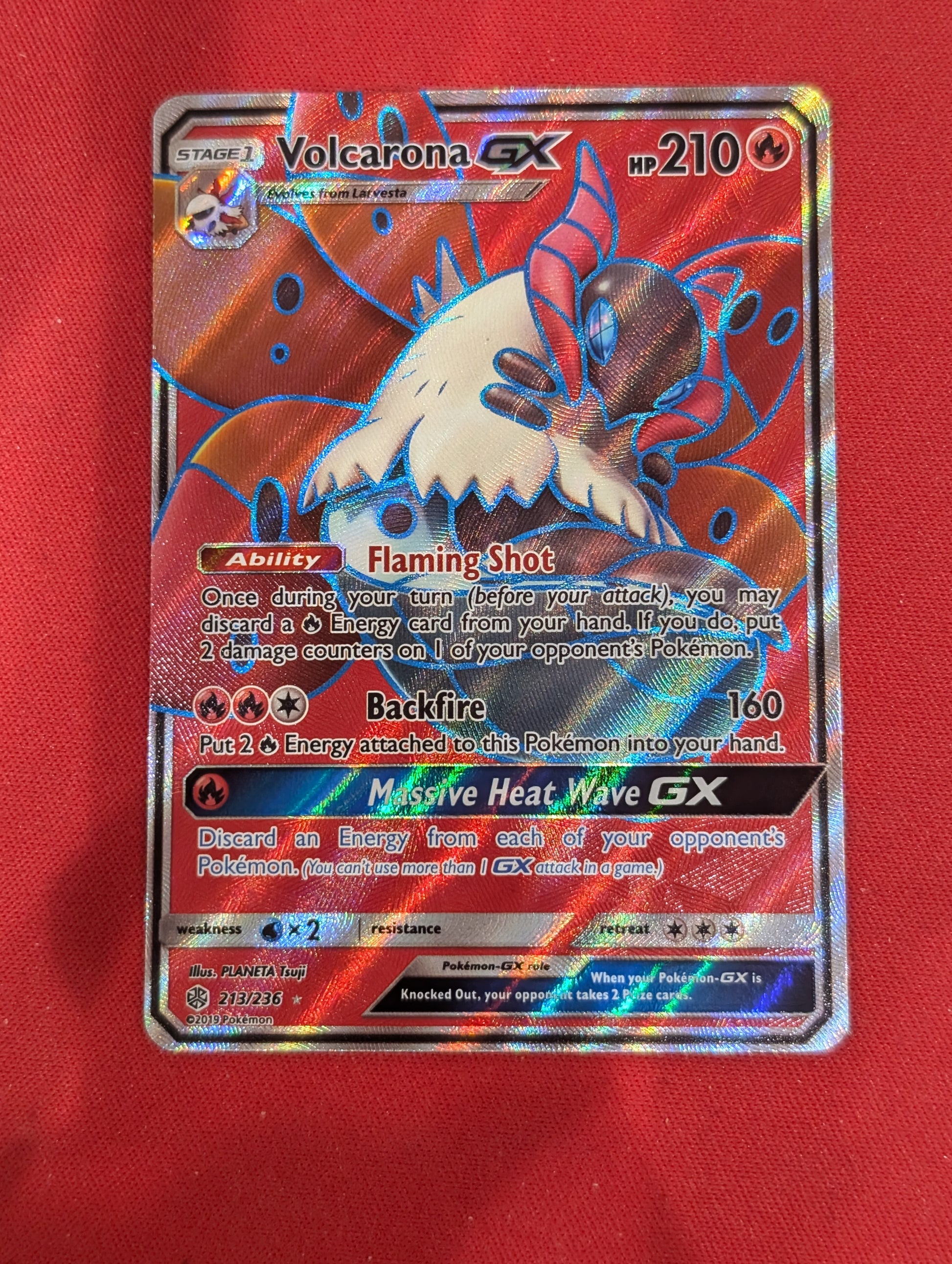 #213/236 Volcarona GX (Full Art) SM - Cosmic Eclipse