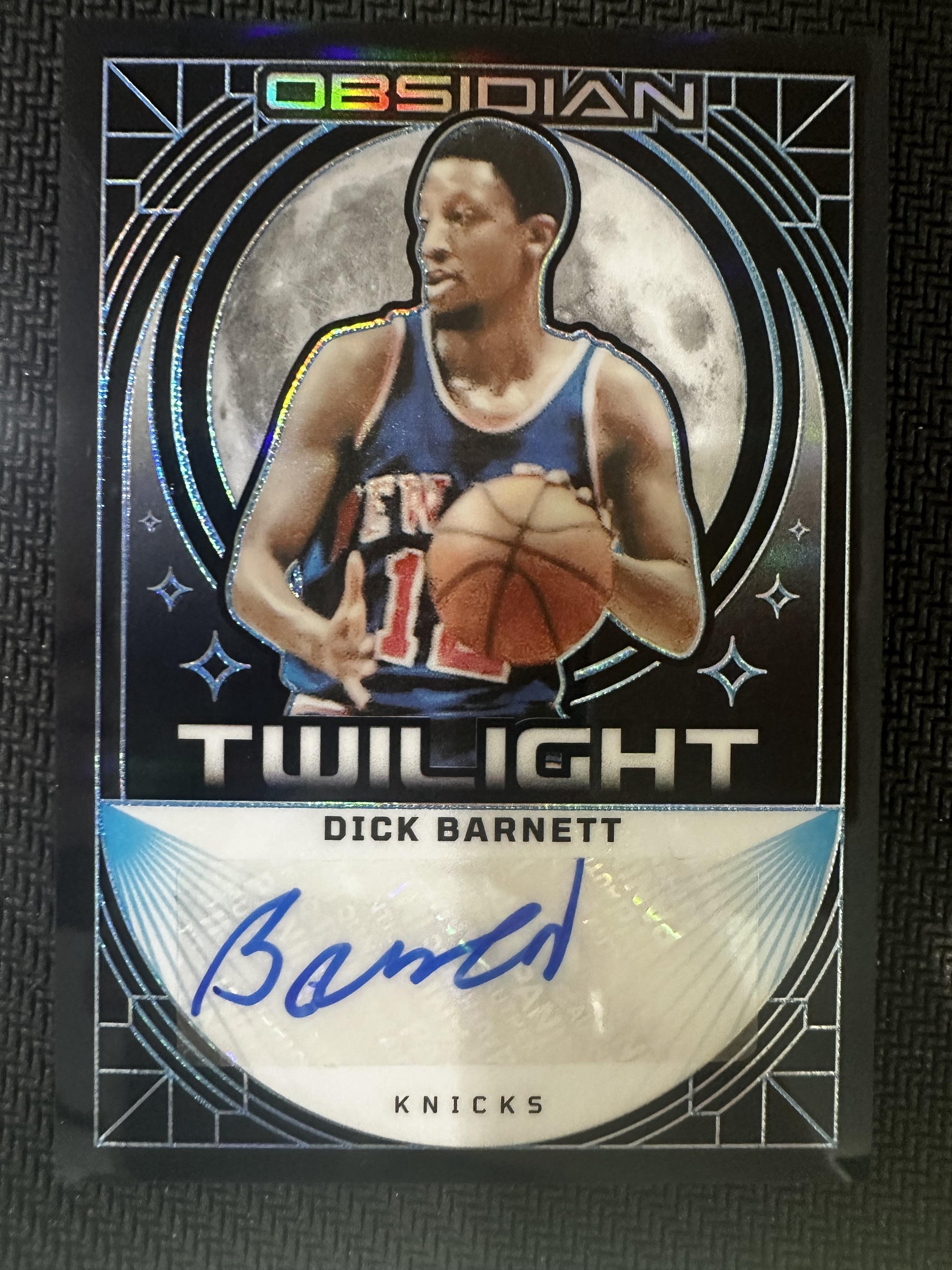 #TS-BNT Dick Barnett 2023 Obsidian /30 Knicks Twilight Auto Electric Etch Blue