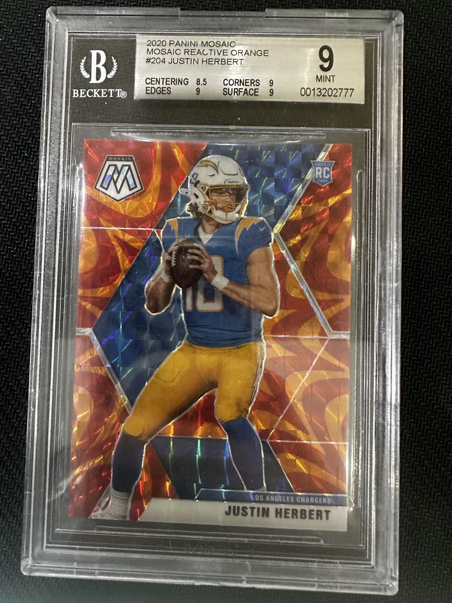 #204 Justin Herbert 2020 Panini Mosaic RC Rookie 9 Chargers Reactive Orange