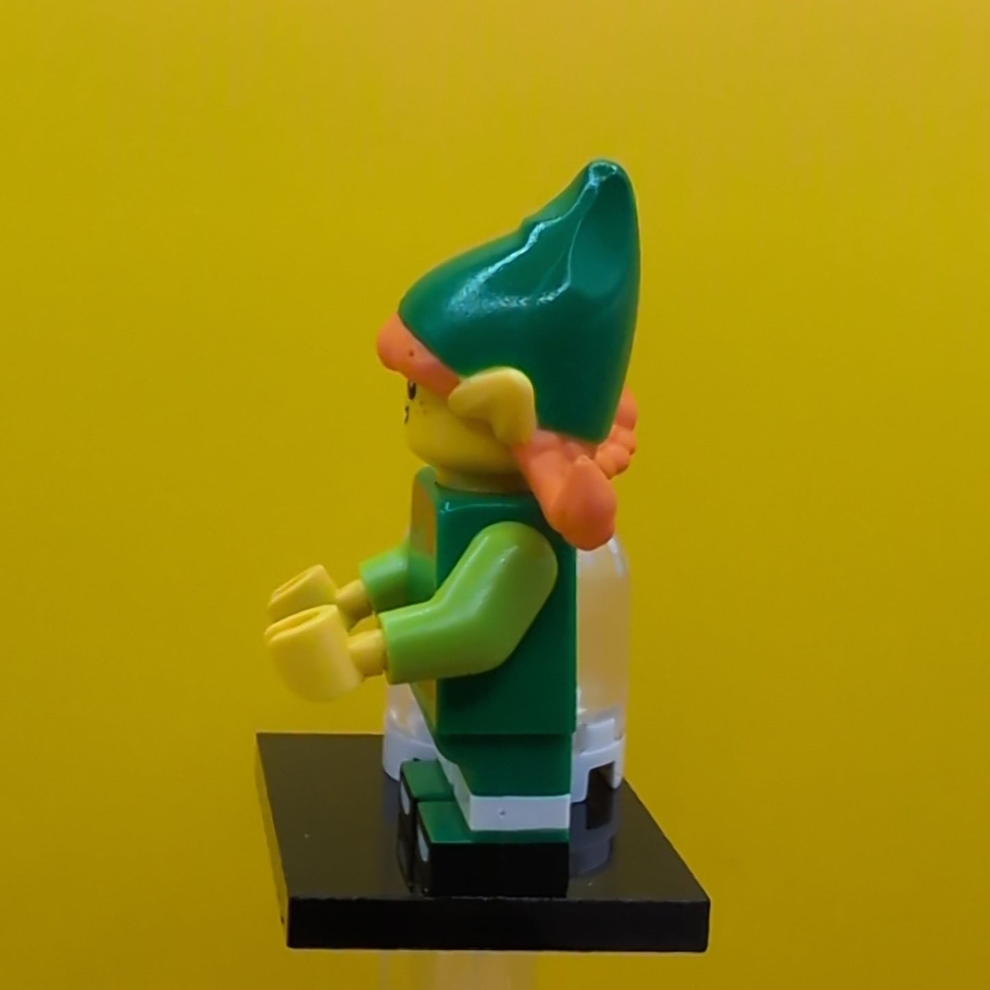 Holiday Elf col23-5 Series 23 (complete Set with Stand and Accessories) CMF Minifigure Lego