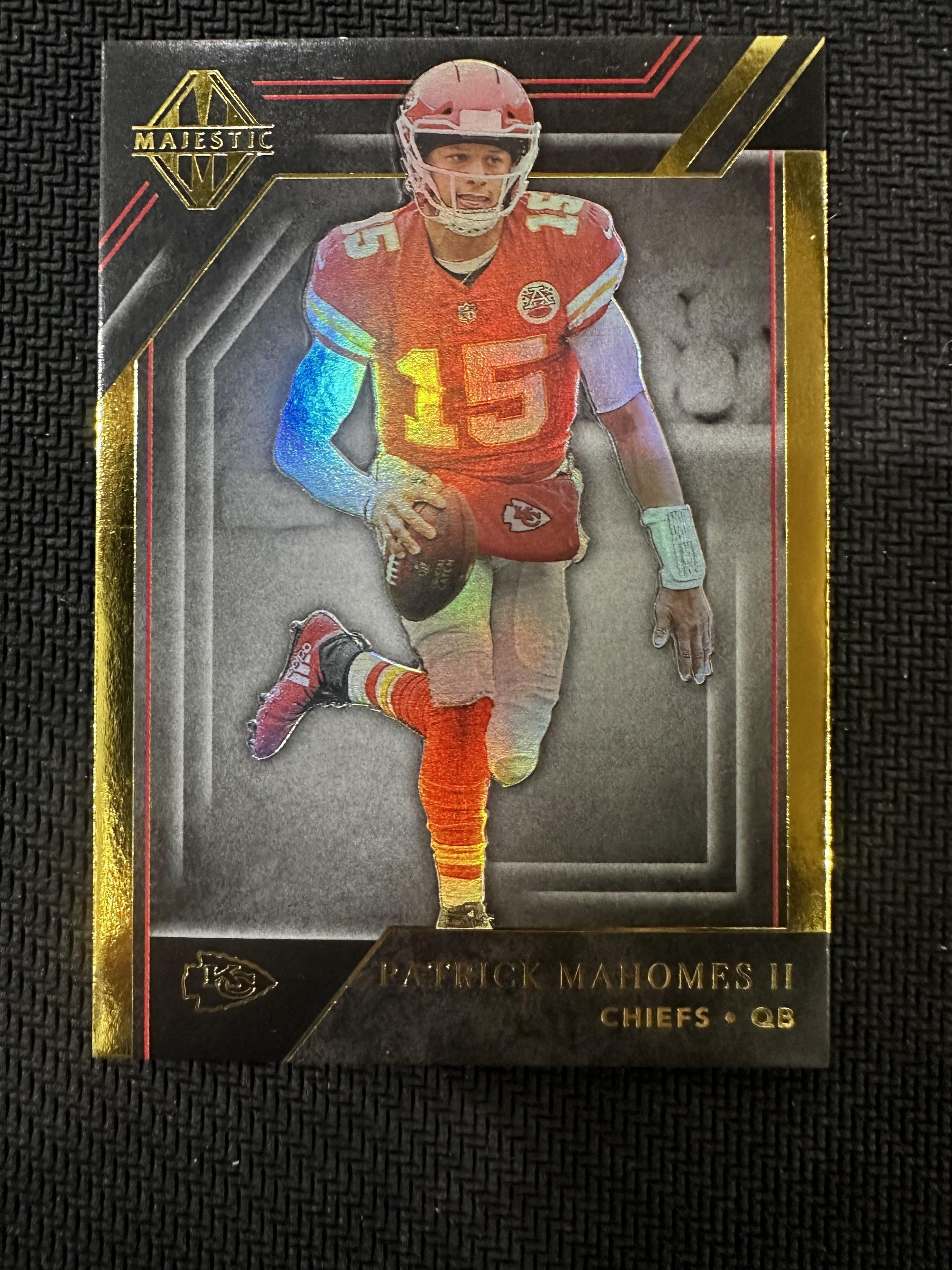 2019 Panini Majestic #37 Patrick Mahomes II Gold #/50