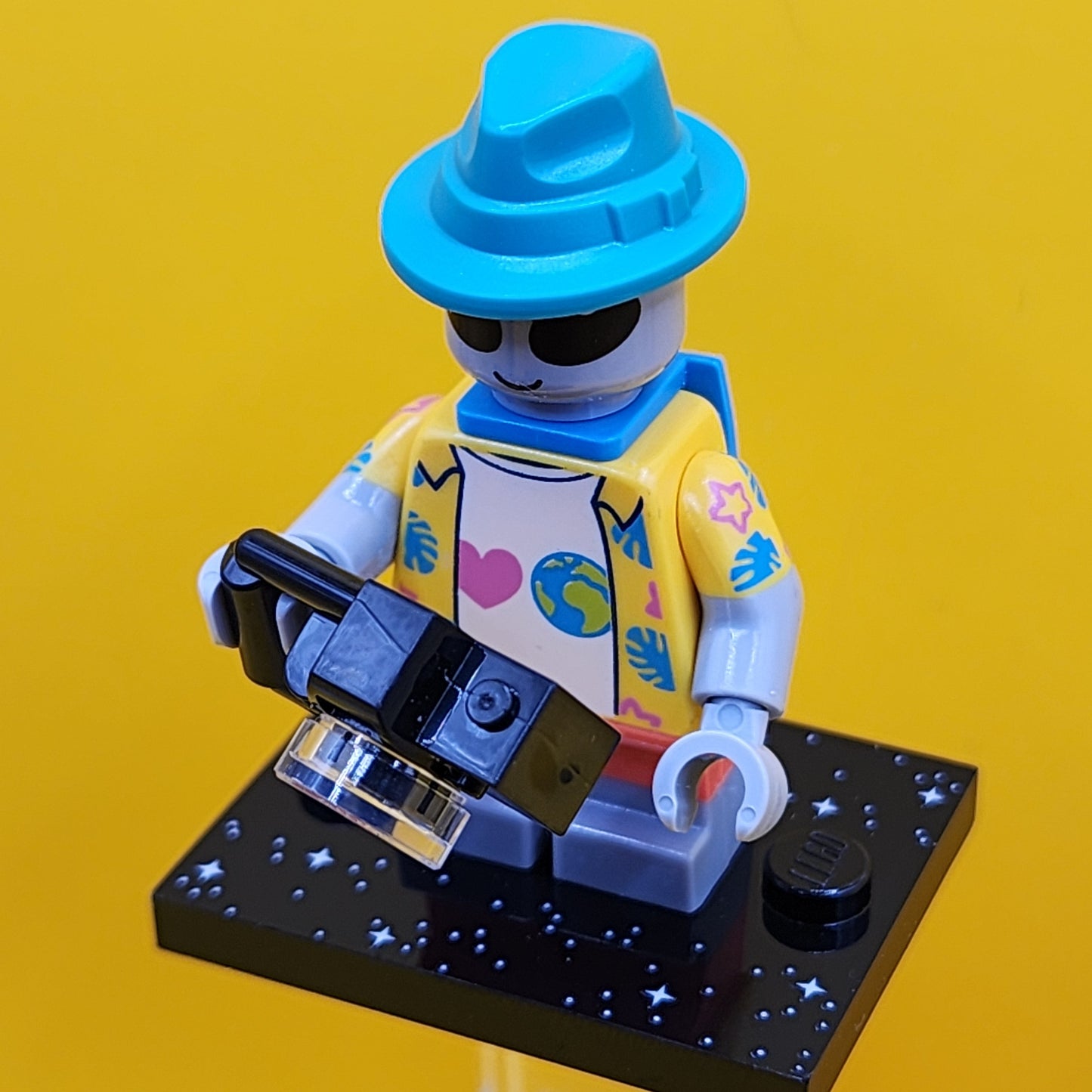 Alien Tourist Series 26 CMF Minifigure Lego (Complete Set, with stand and accessories) col26-3