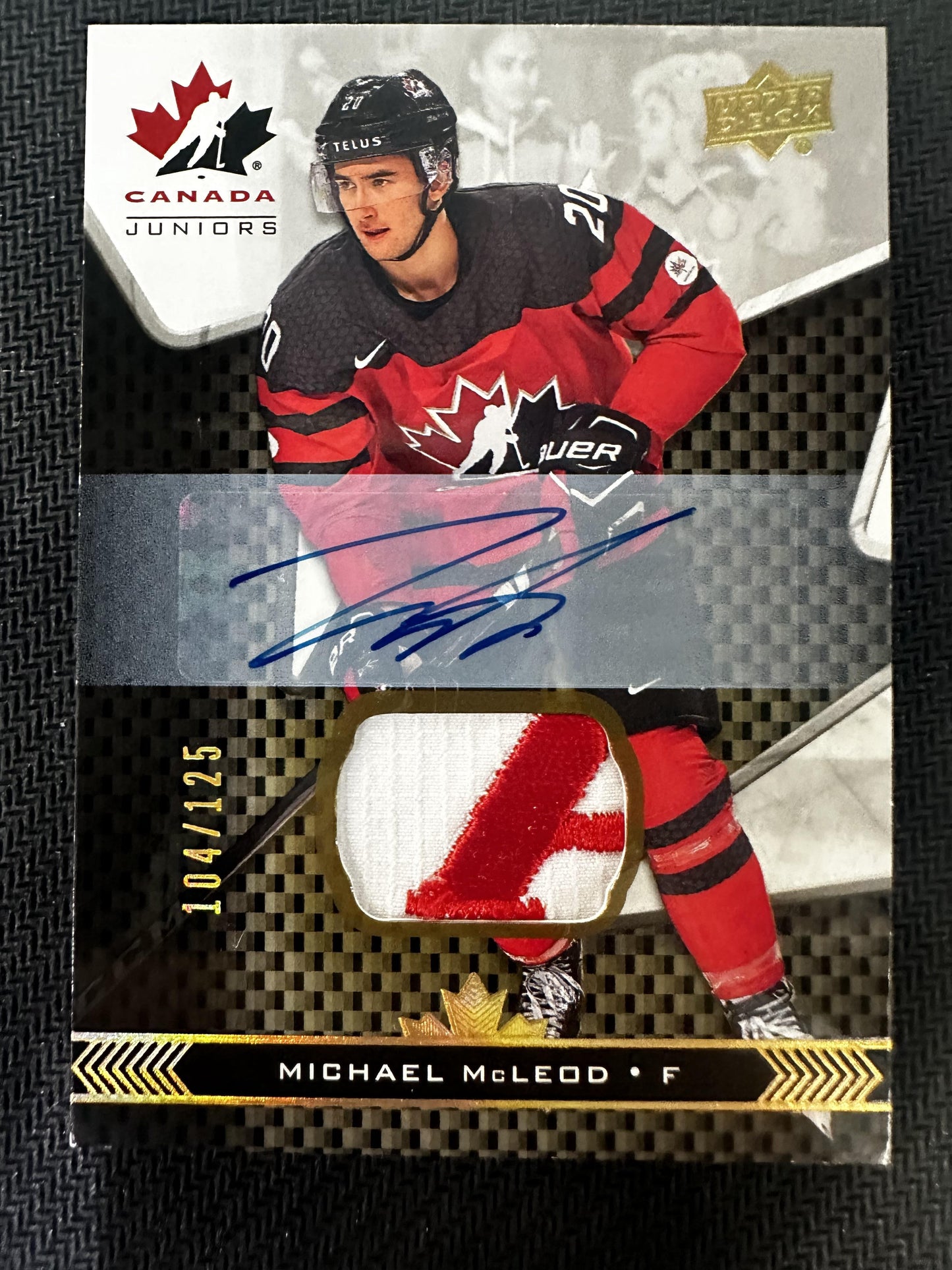 #20 Michael McLeod 2018 Upper Deck Team Canada Juniors /125 Premium Swatch Auto