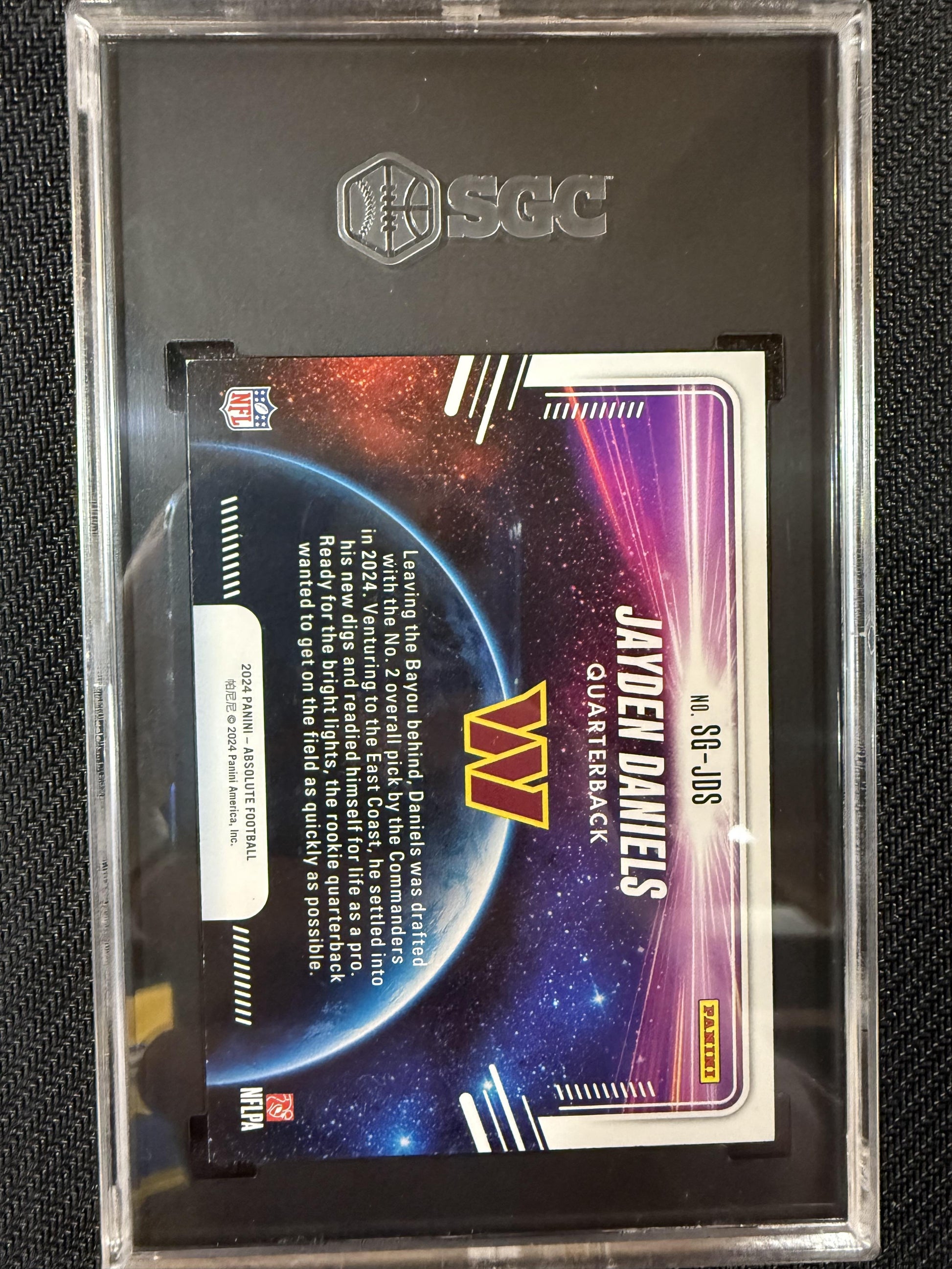 #SG-JDS Jayden Daniels 2024 Panini Absolute /150 8.5 Commanders Star Gazing Red