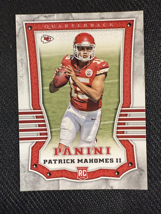#104 Patrick Mahomes II 2017 Panini RC Rookie Kansas City Chiefs sports