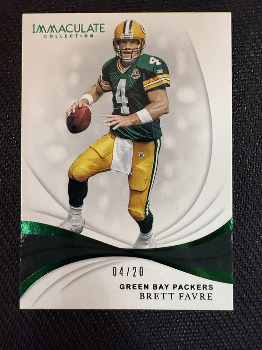 #37 Brett Favre 2019 Panini Immaculate Collection SN #/20 Packers Emerald