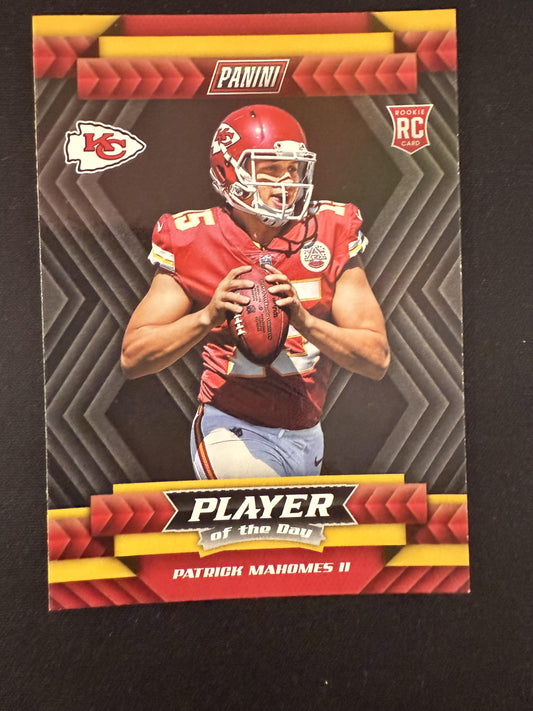 #R4 Patrick Mahomes II 2017 Panini Player of the Day Kansas City Chiefs Rookies