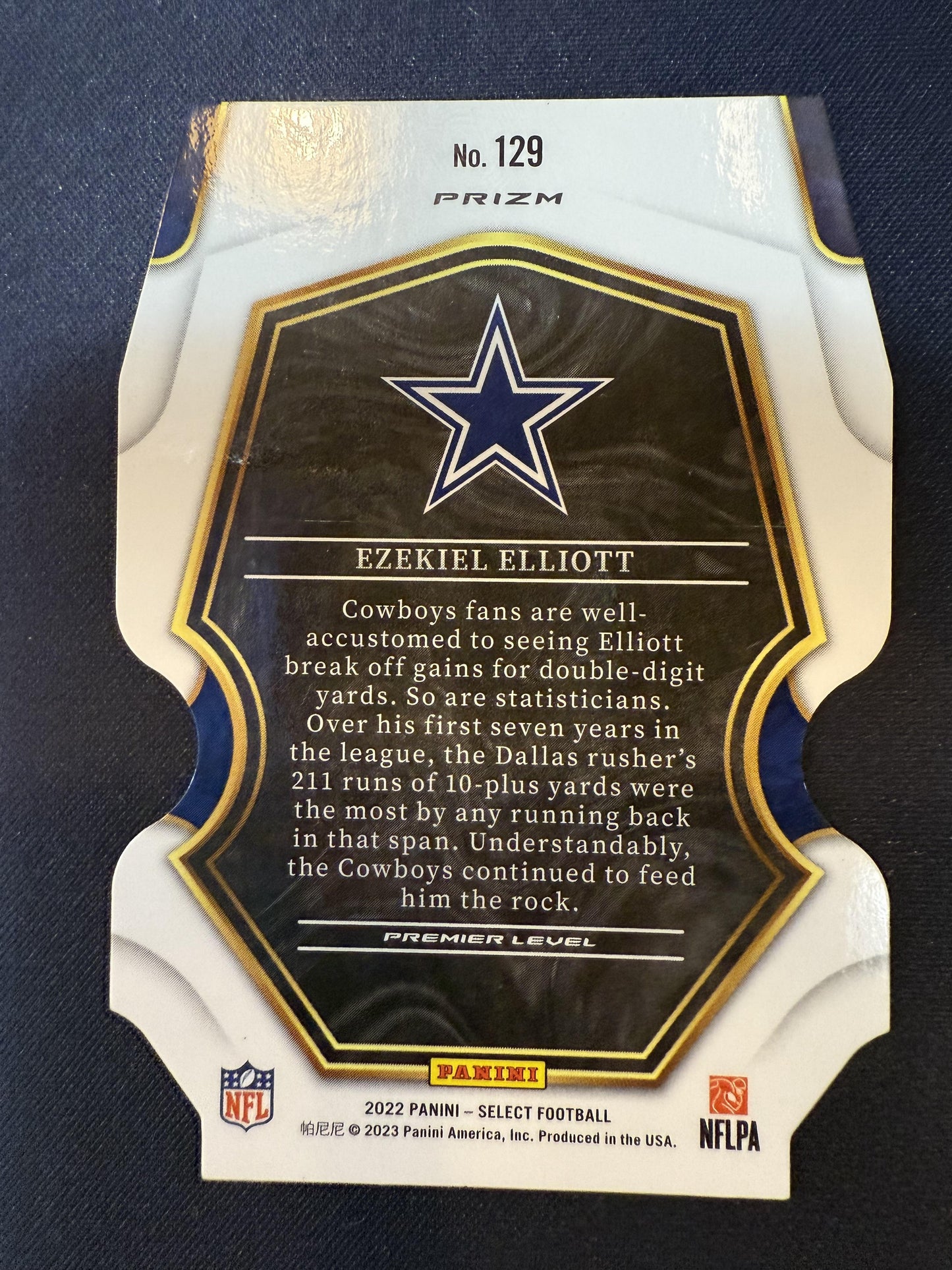 #129 Ezekiel Elliott 2022 Panini Select Dallas Cowboys sports Zebra Die Cut