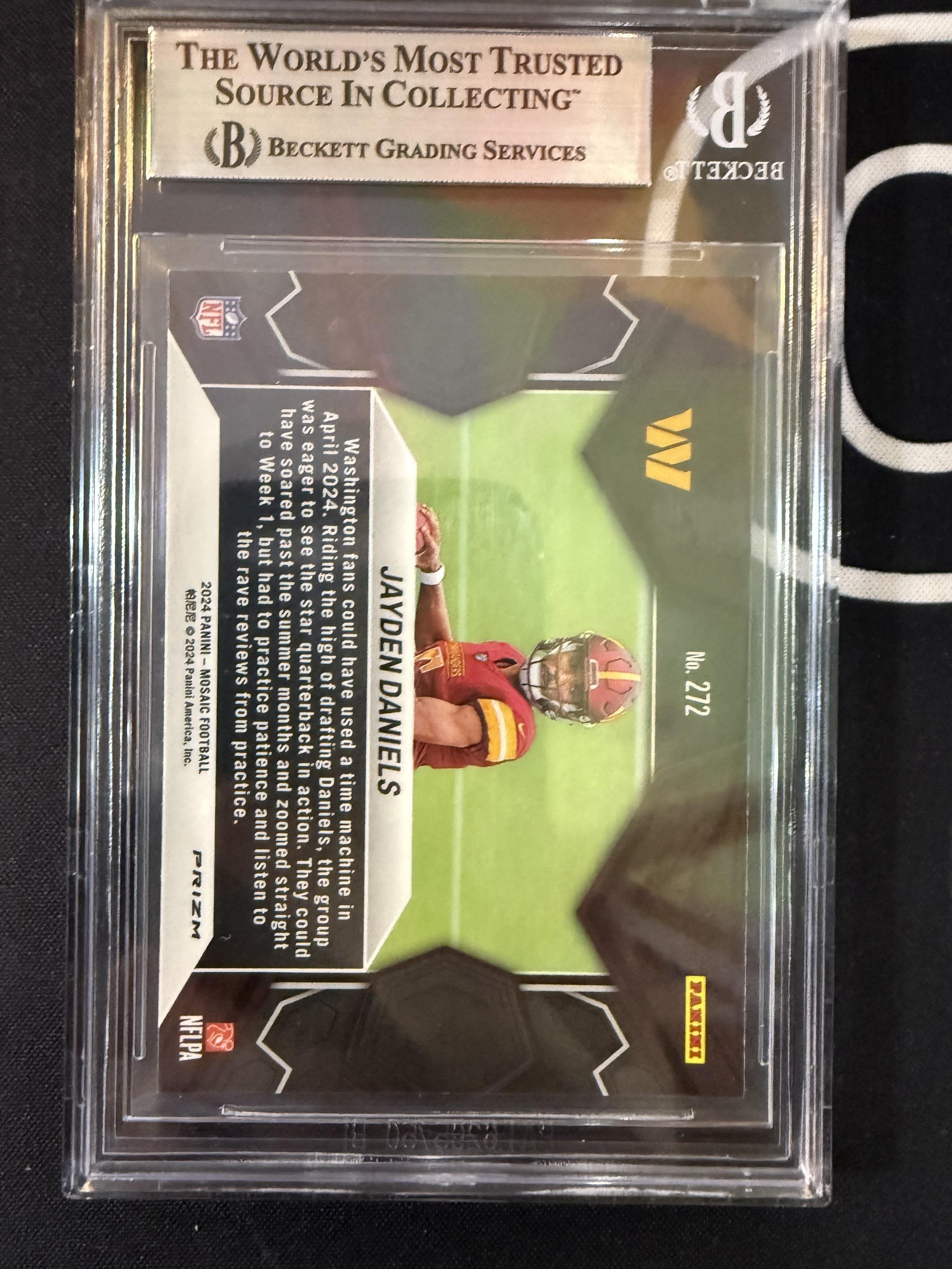 #272 Jayden Daniels 2024 Panini Mosaic Washington Commanders Mosaic Camo Pink