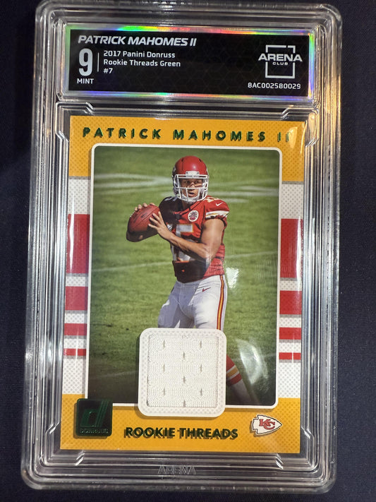 #7 Patrick Mahomes II 2017 Donruss MEM Kansas City Chiefs Rookie Threads Green