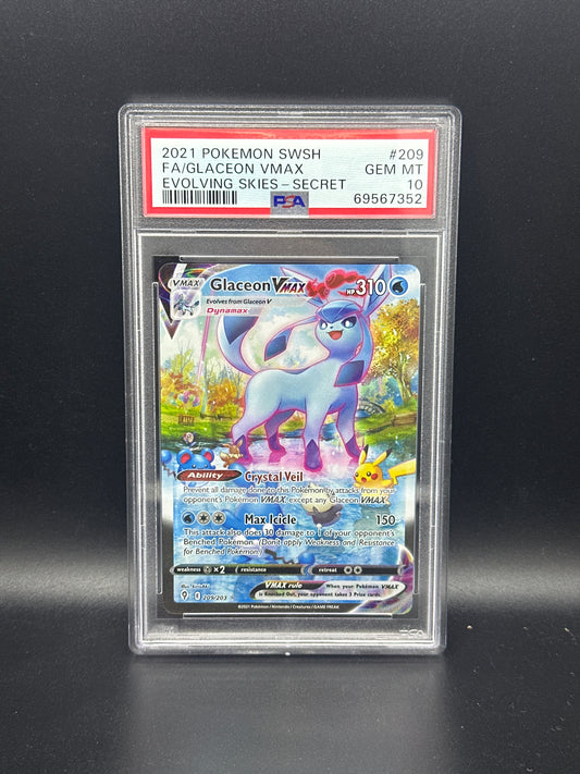 Glaceon Vmax 209/203 - Evolving Skies PSA 10