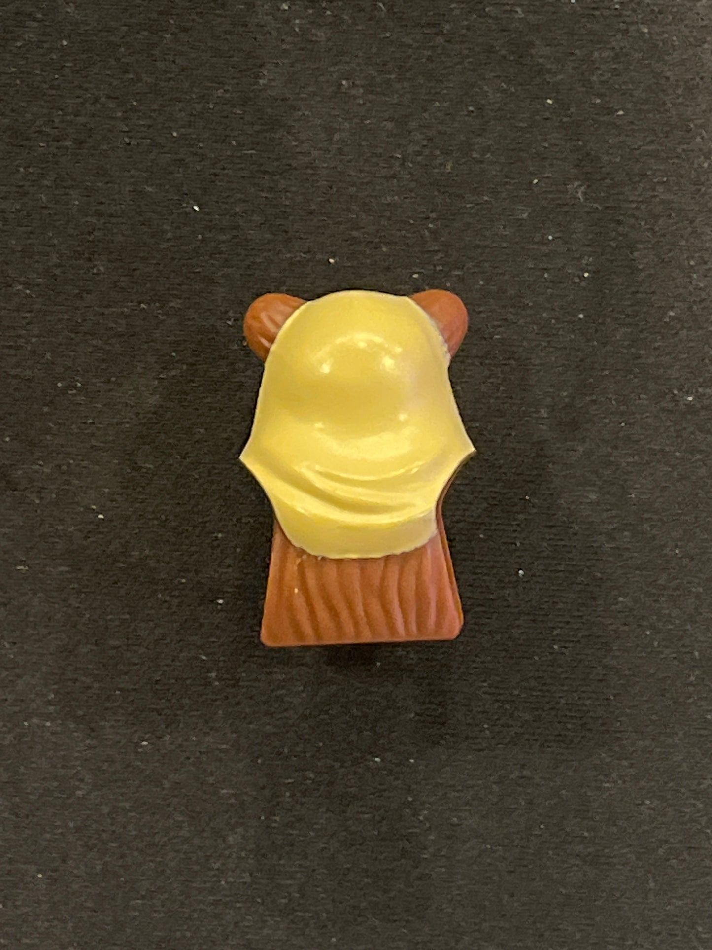Minifigure, Head, Modified SW Ewok with Tan Hood with Dark Orange Feathers Pattern 64805pb02 Lego