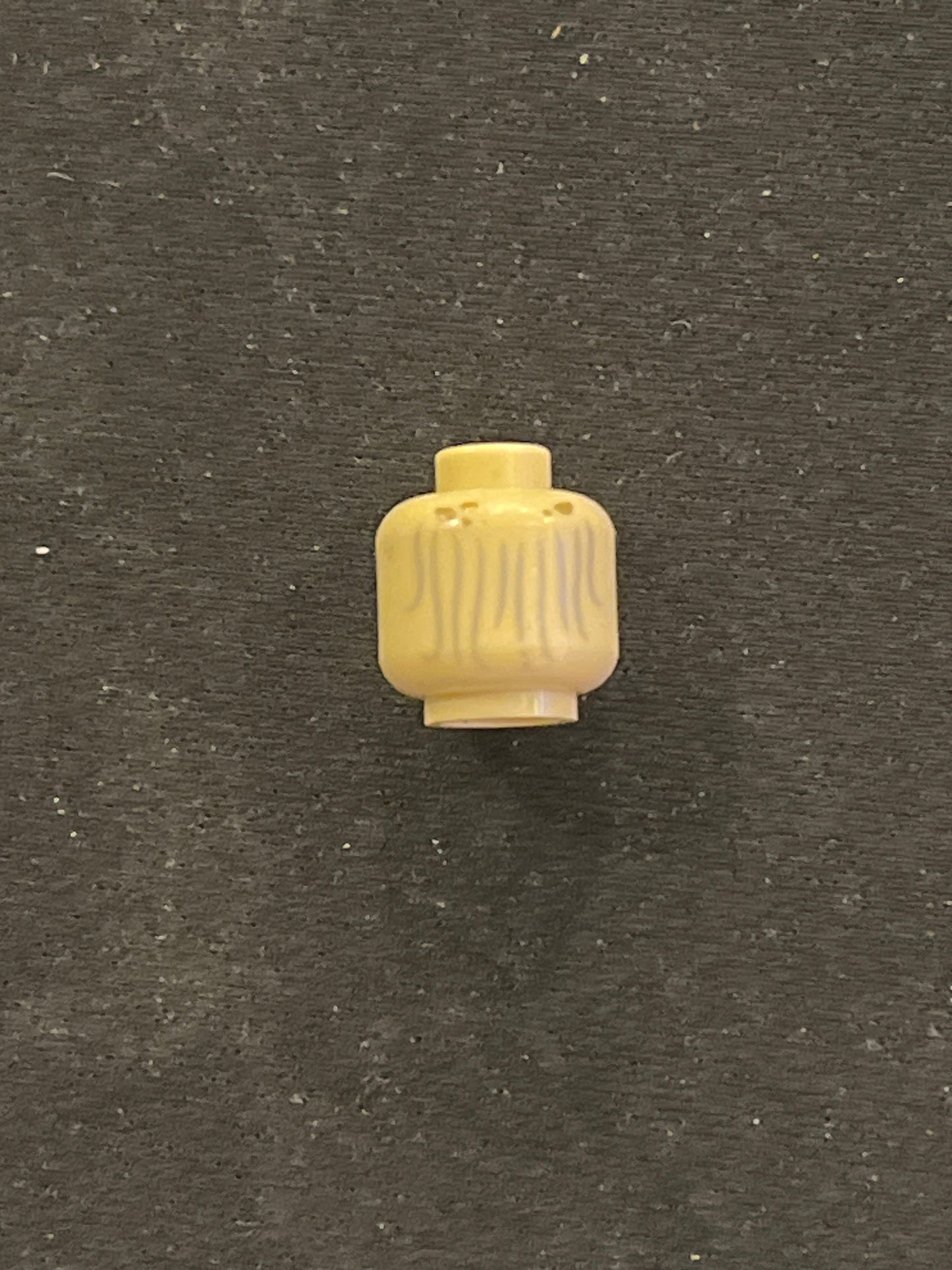 Minifigure, Head Alien with Wide Open Mouth with Pointed Bright Light Yellow Teeth, Dark Tan Wrinkles and Scars, Light Bluish Gray Thin Hair on Back Pattern 3626pb0948 Lego