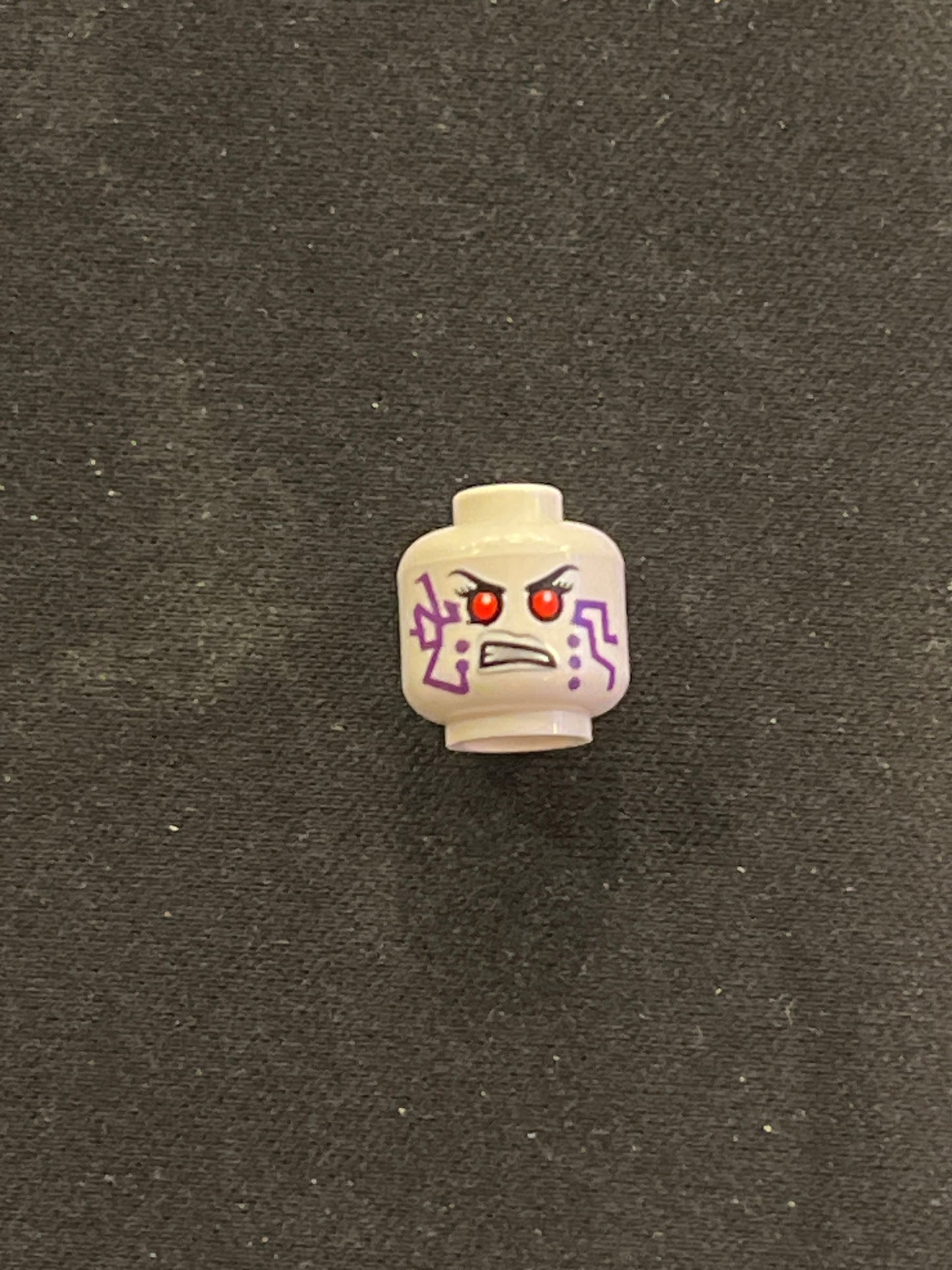 Minifigure, Head Dual Sided Alien Female with Purple Circuitry, Green Eyes / Red Eyes Pattern (Pixal / P.I.X.A.L.) 3626pb1037 Lego