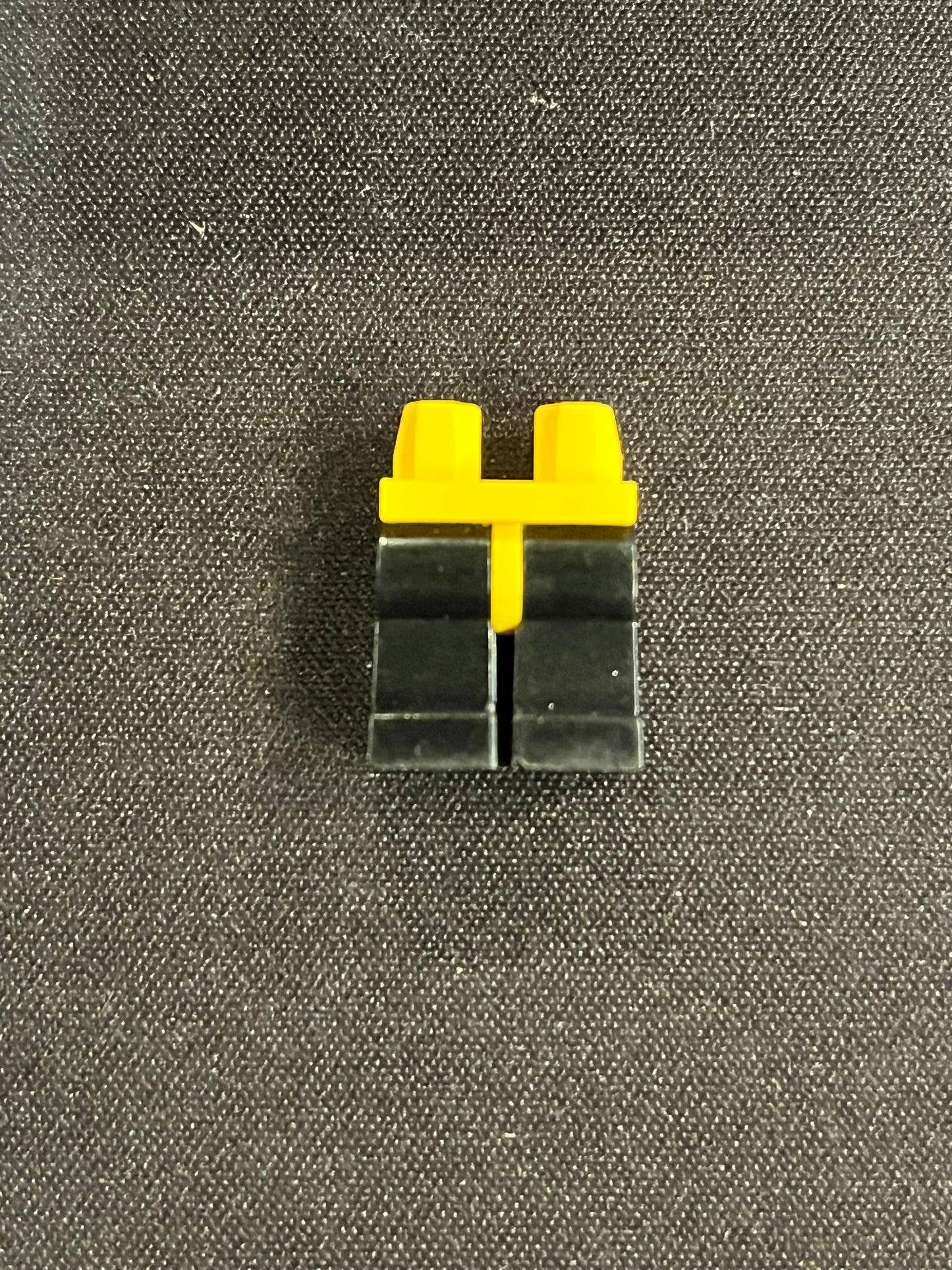 970c11 Hips and Black Legs Lego Part