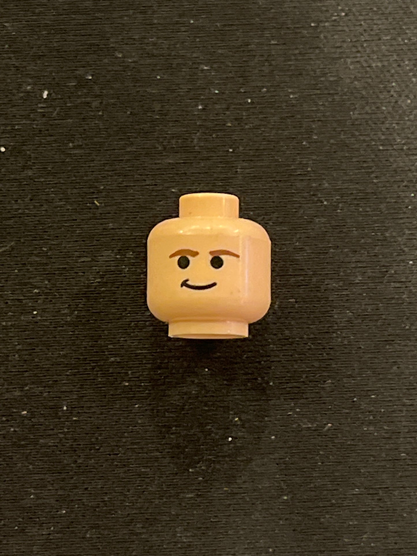 Minifigure, Head Male Smirk and Brown Eyebrows Pattern (SW Han Solo) 3626ps5 Lego