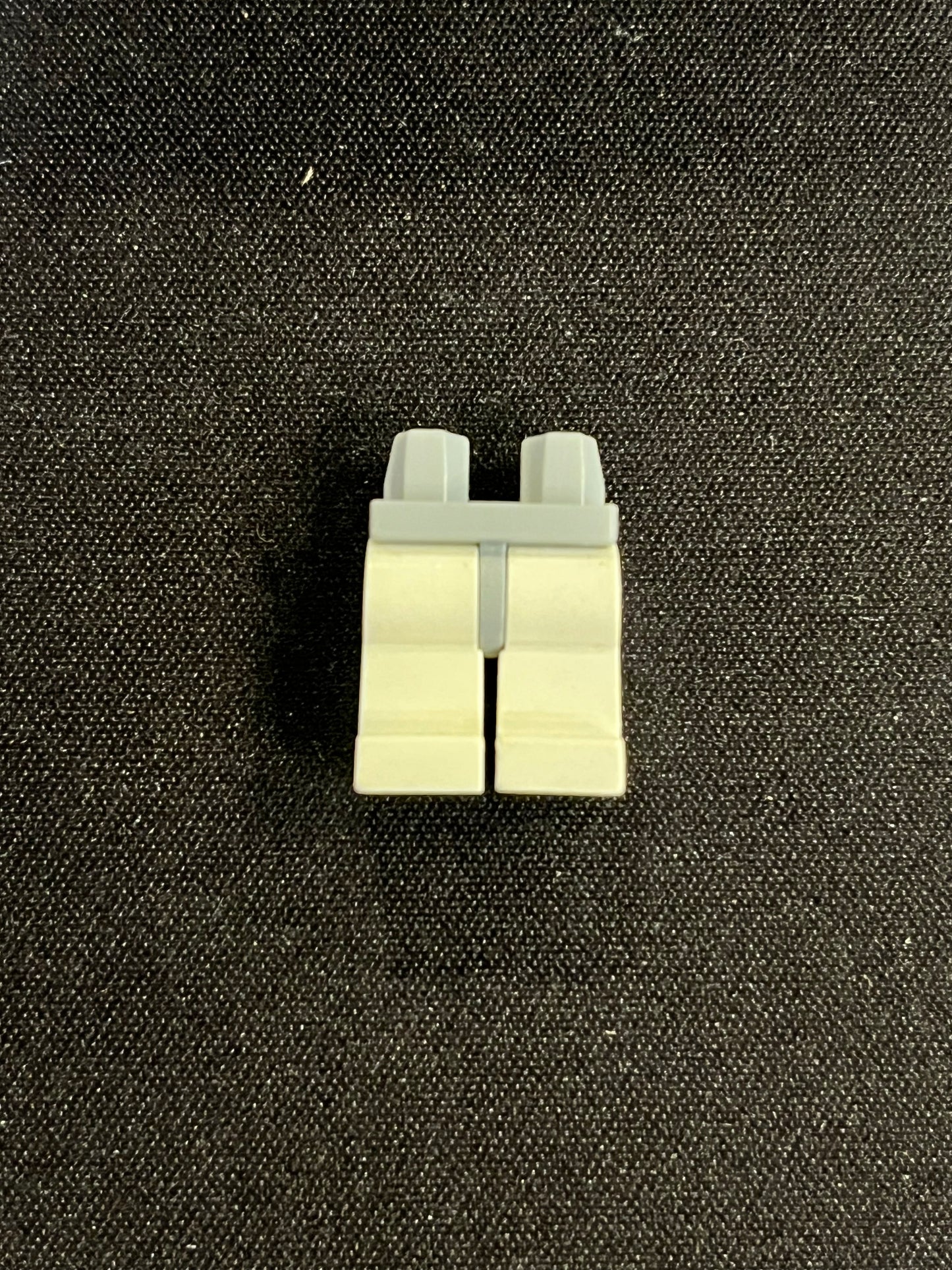 970c01 Hips and White Legs Lego Part