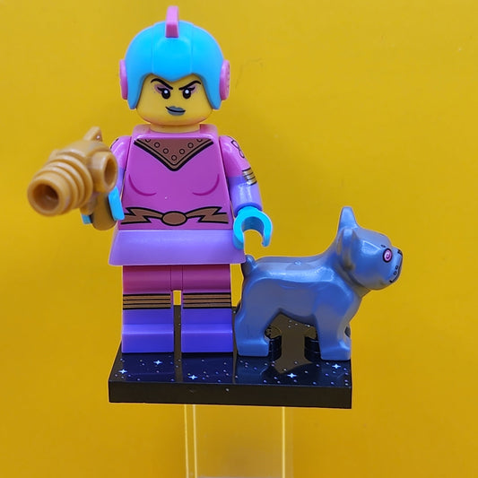 Retro Space Heroine Series 26 CMF Minifigure Lego (Complete Set, with stand and accessories) col26-4