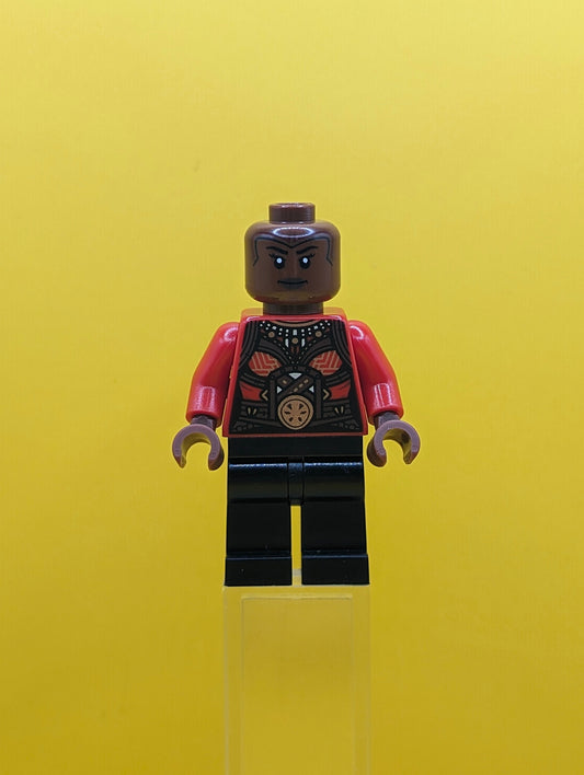 Okoye sh0847 Red Top Marvel Minifigure Lego