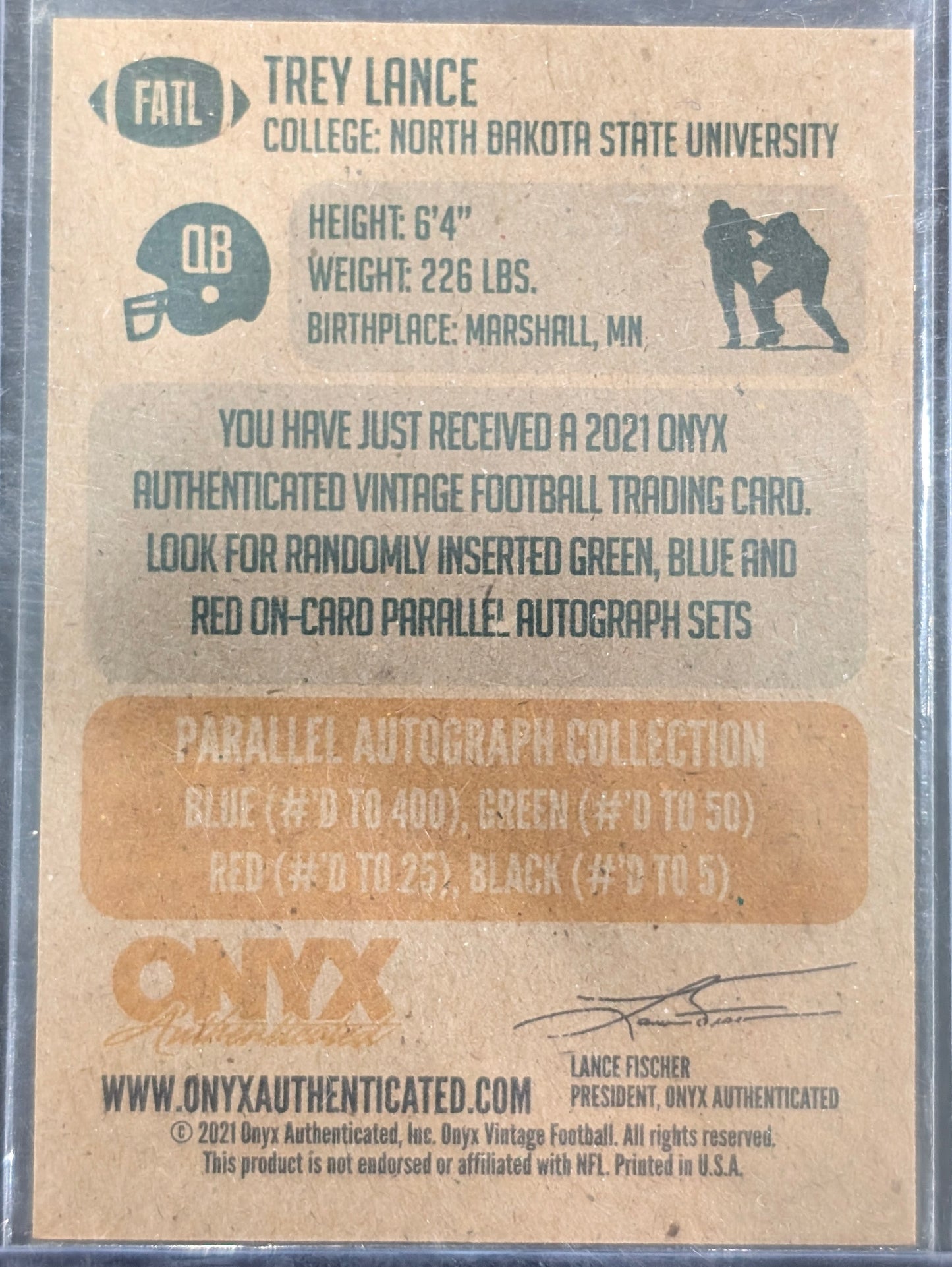 Trey Lance FATL 2021 Onyx Vintage Football ON CARD Blue ink Autographed Rookie Card